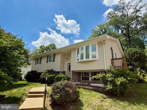 Photo of 4506 Havelock Road, LANHAM, MD 20706 (MLS # MDPG2201428)
