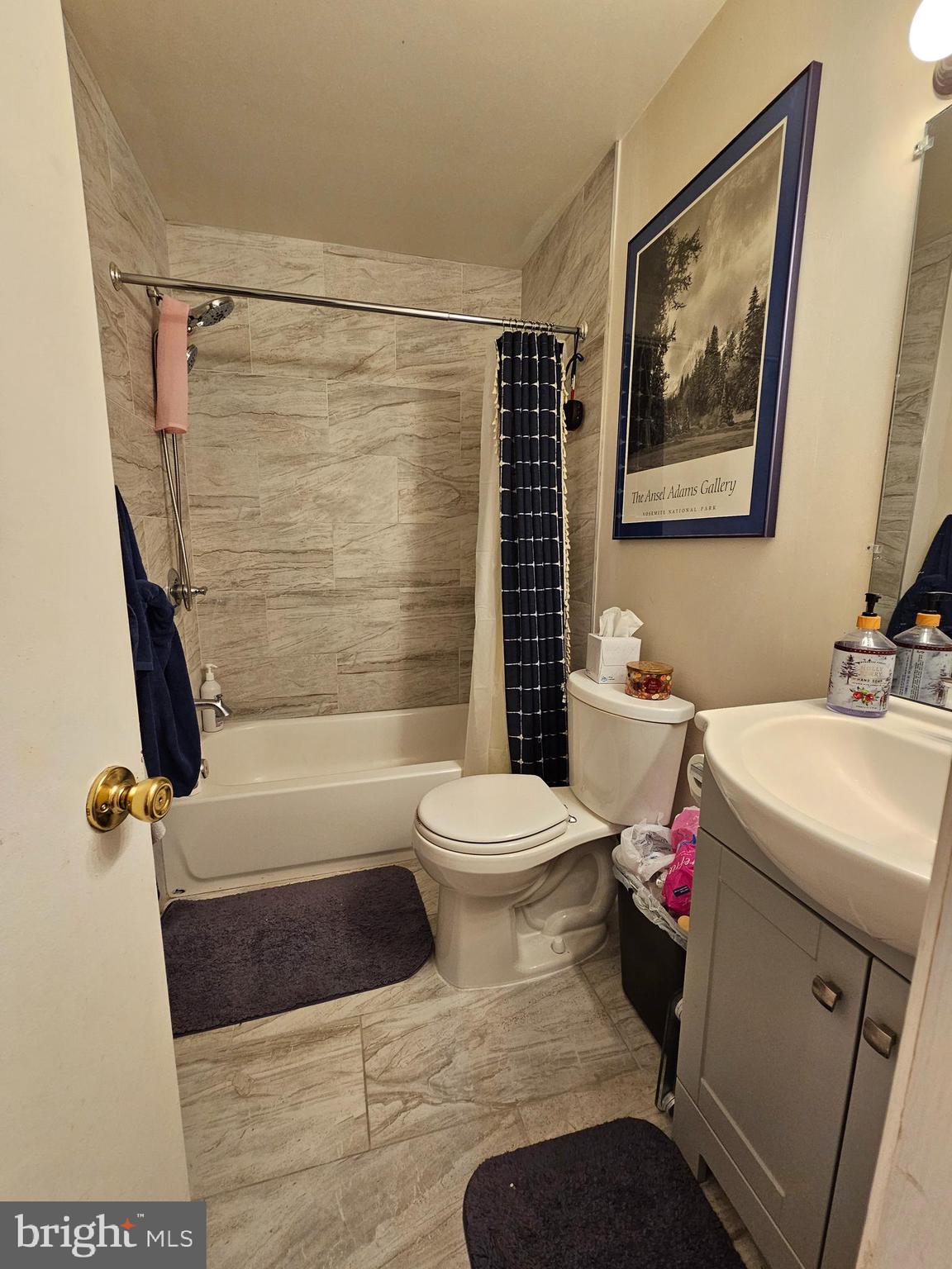 WESTMORELAND SQUARE - Residential