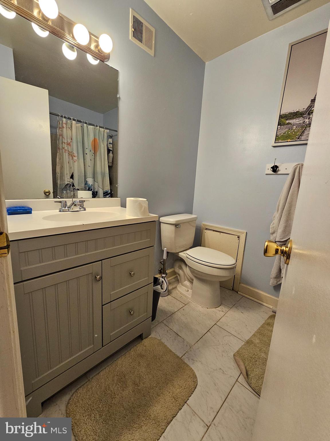 WESTMORELAND SQUARE - Residential