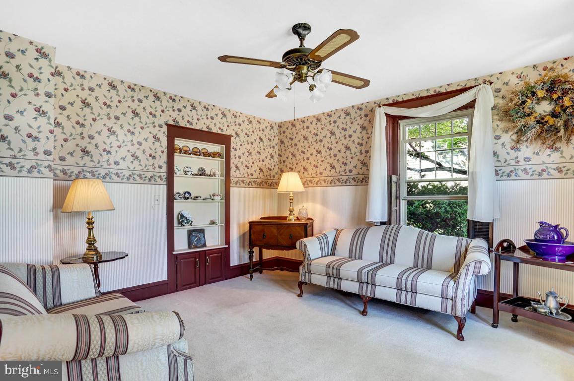 NEW HOLLAND BOROUGH - Residential