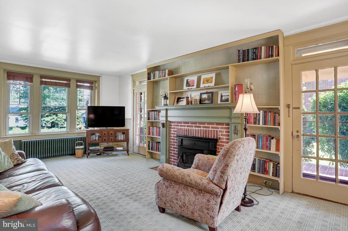 NEW HOLLAND BOROUGH - Residential