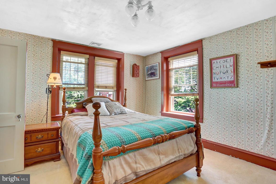 NEW HOLLAND BOROUGH - Residential