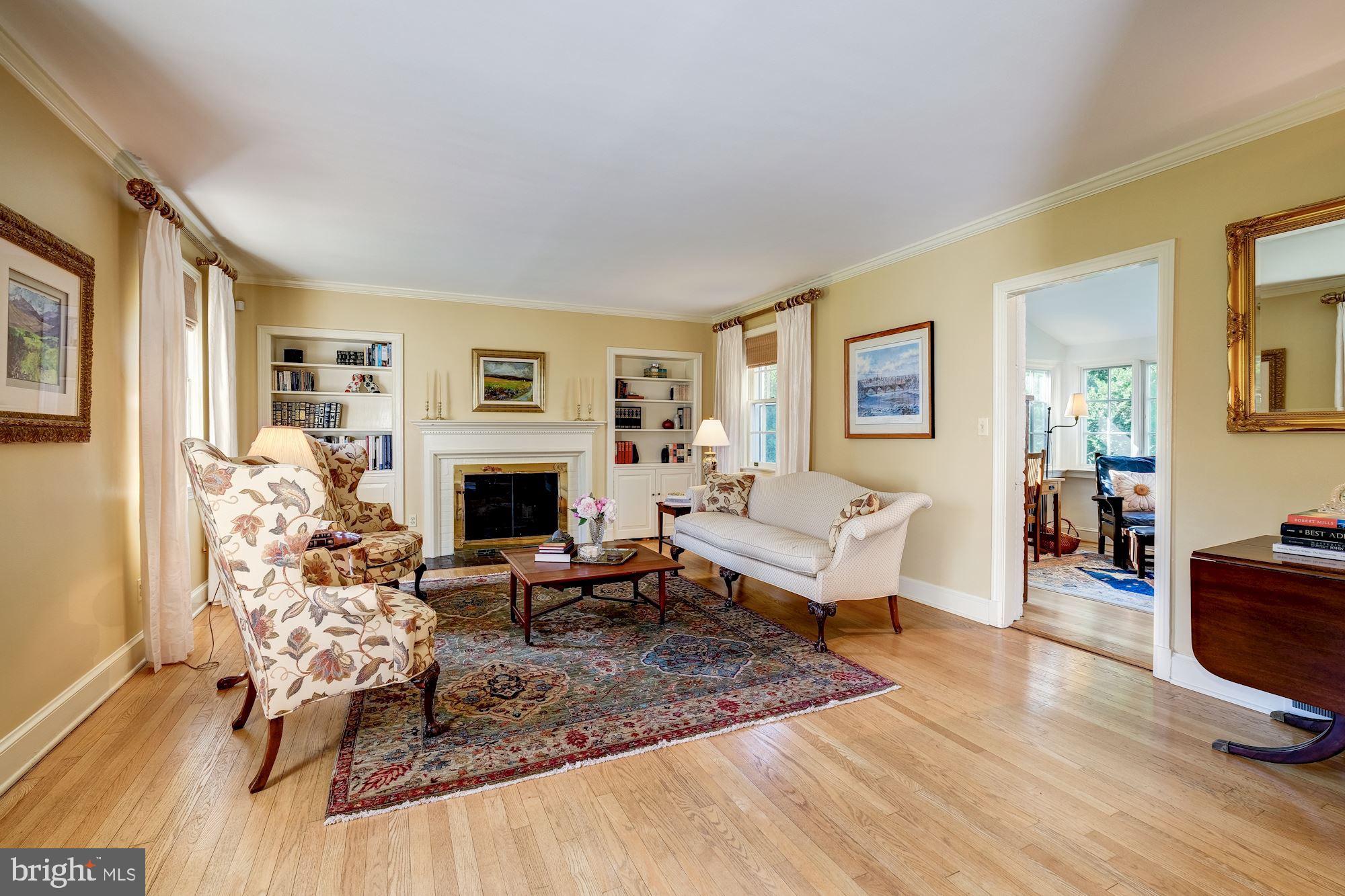 SHIRLEY WOODS - Residential