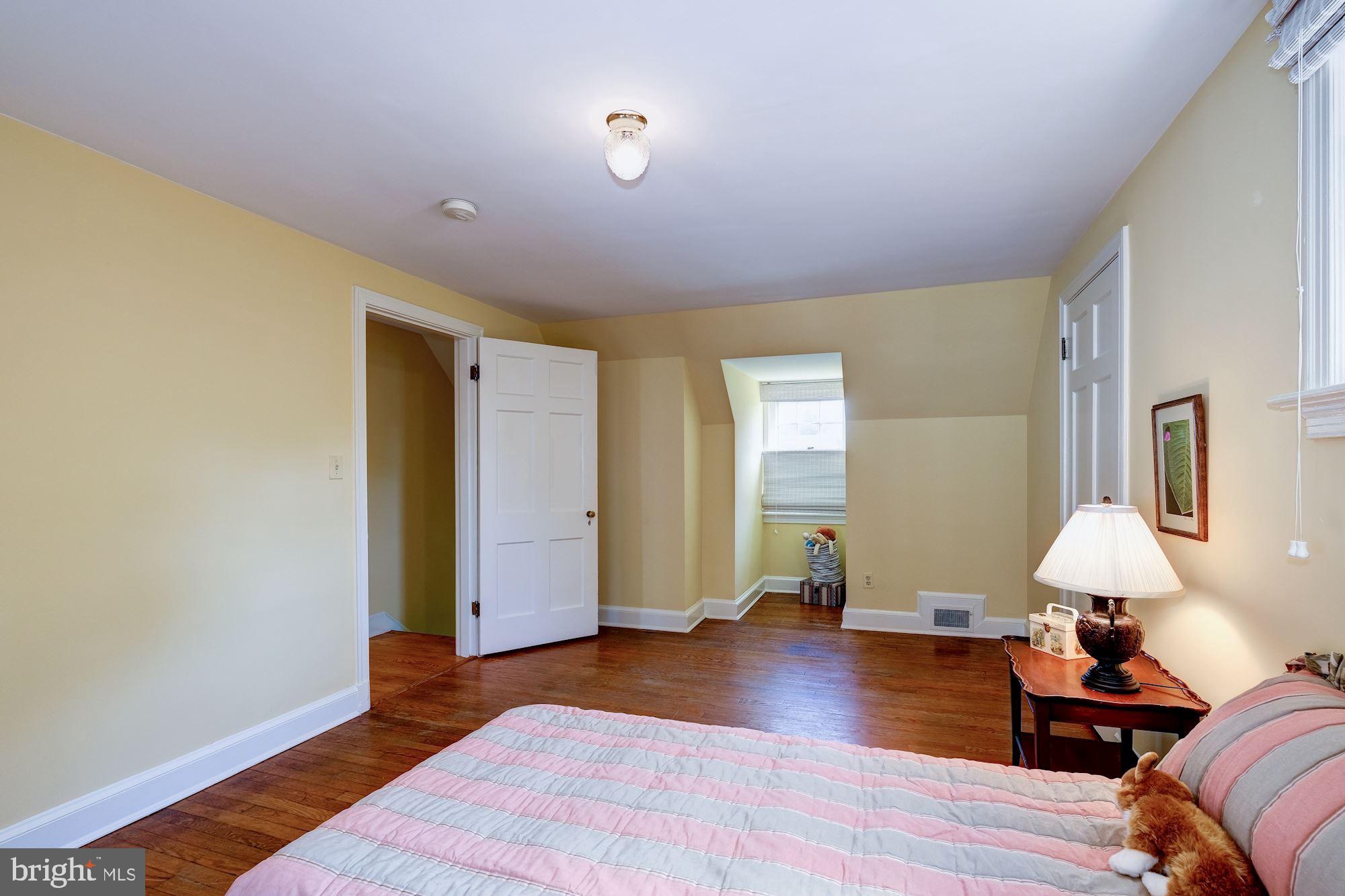 SHIRLEY WOODS - Residential