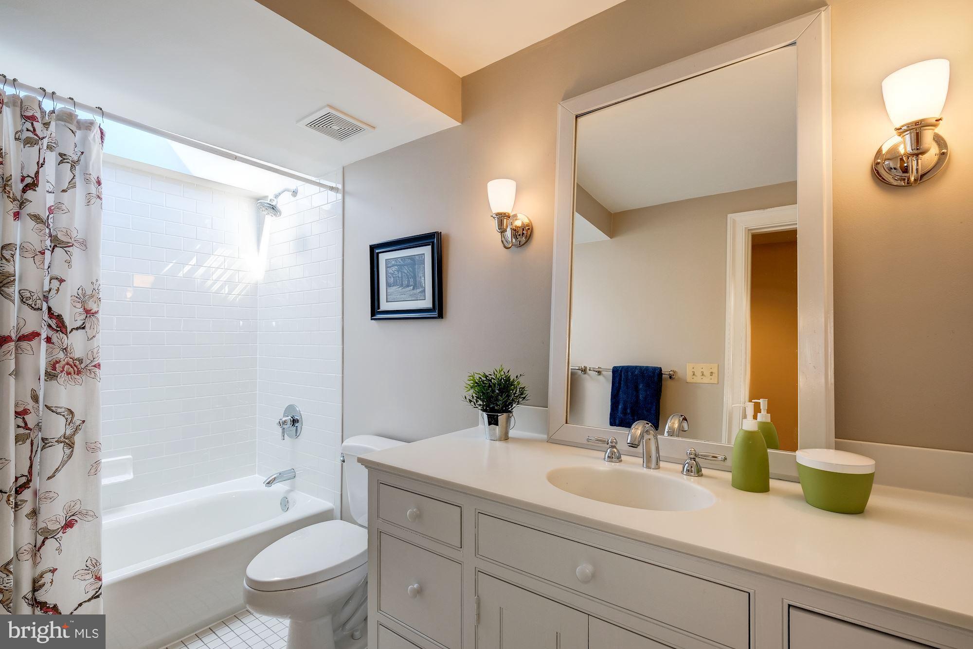 SHIRLEY WOODS - Residential