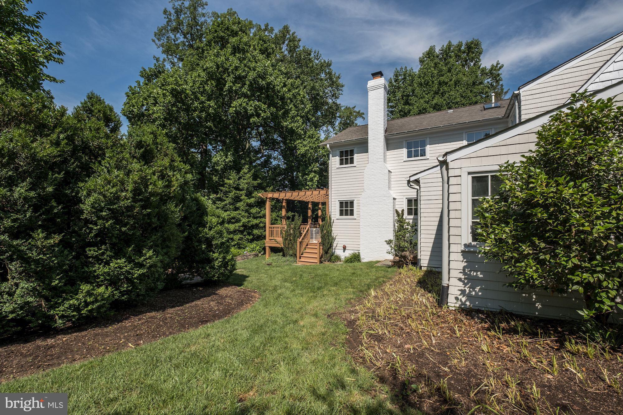 SHIRLEY WOODS - Residential