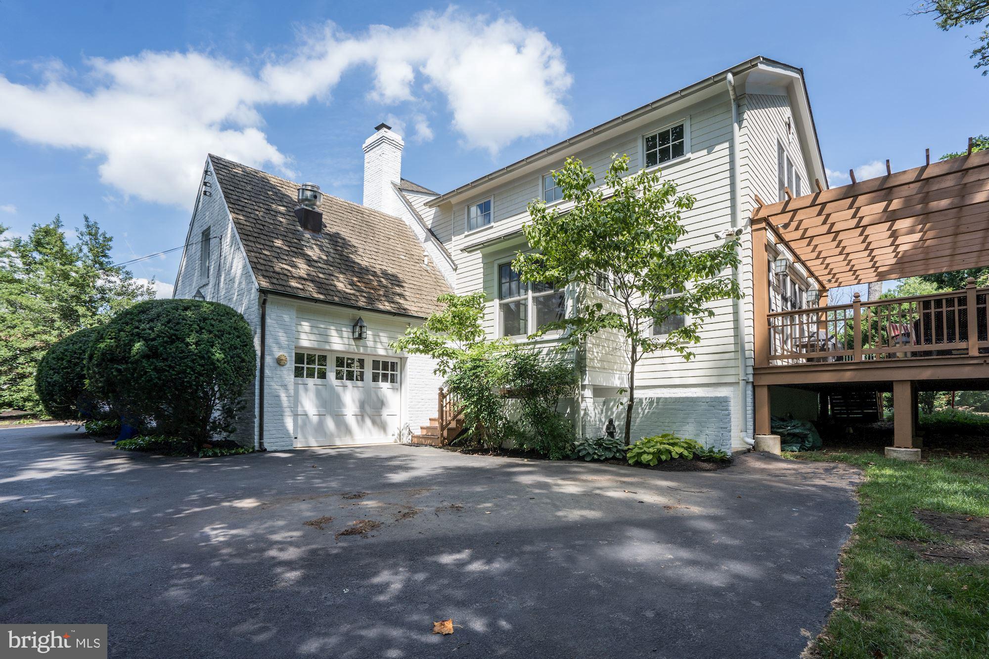 SHIRLEY WOODS - Residential