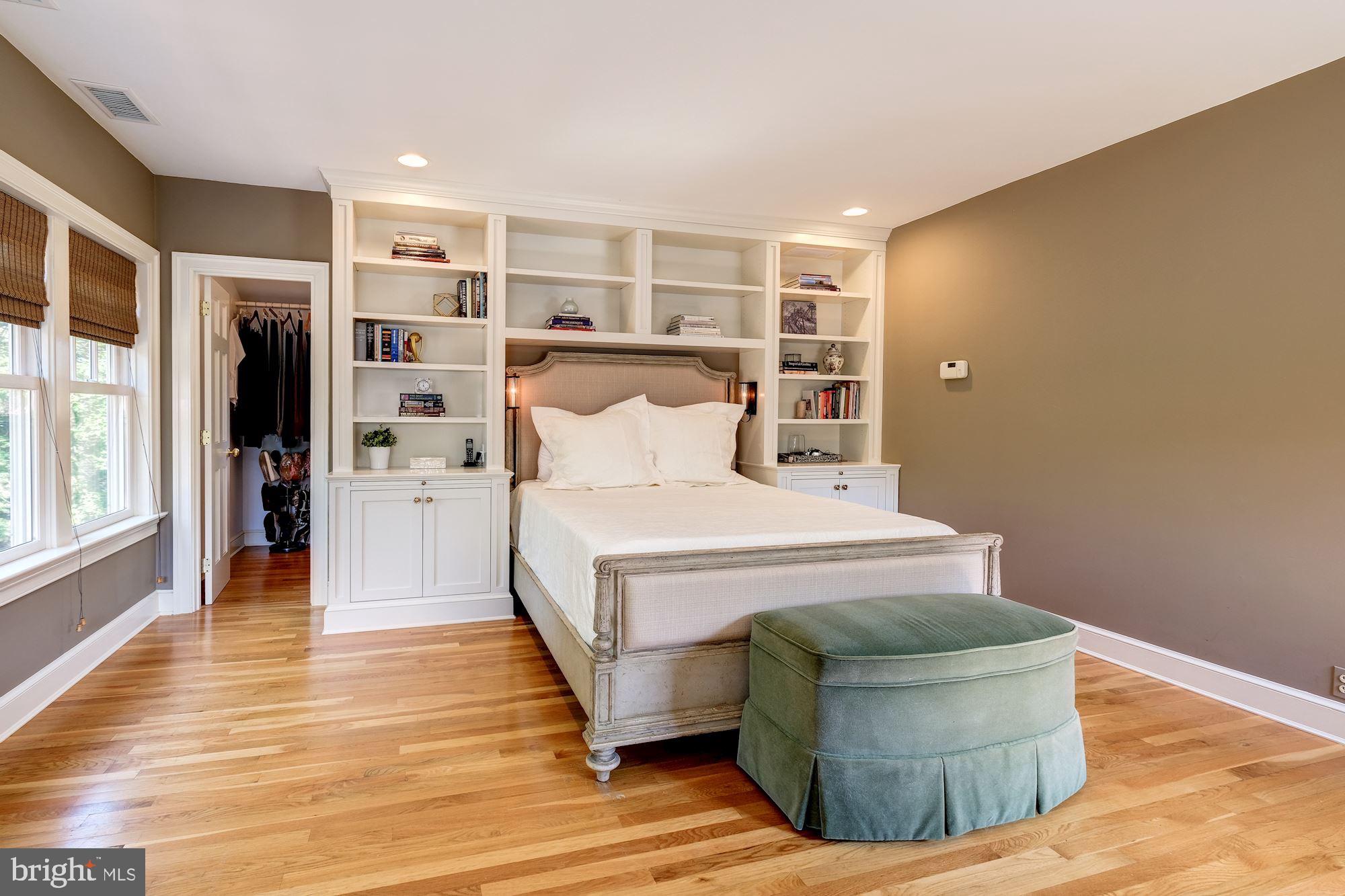 SHIRLEY WOODS - Residential