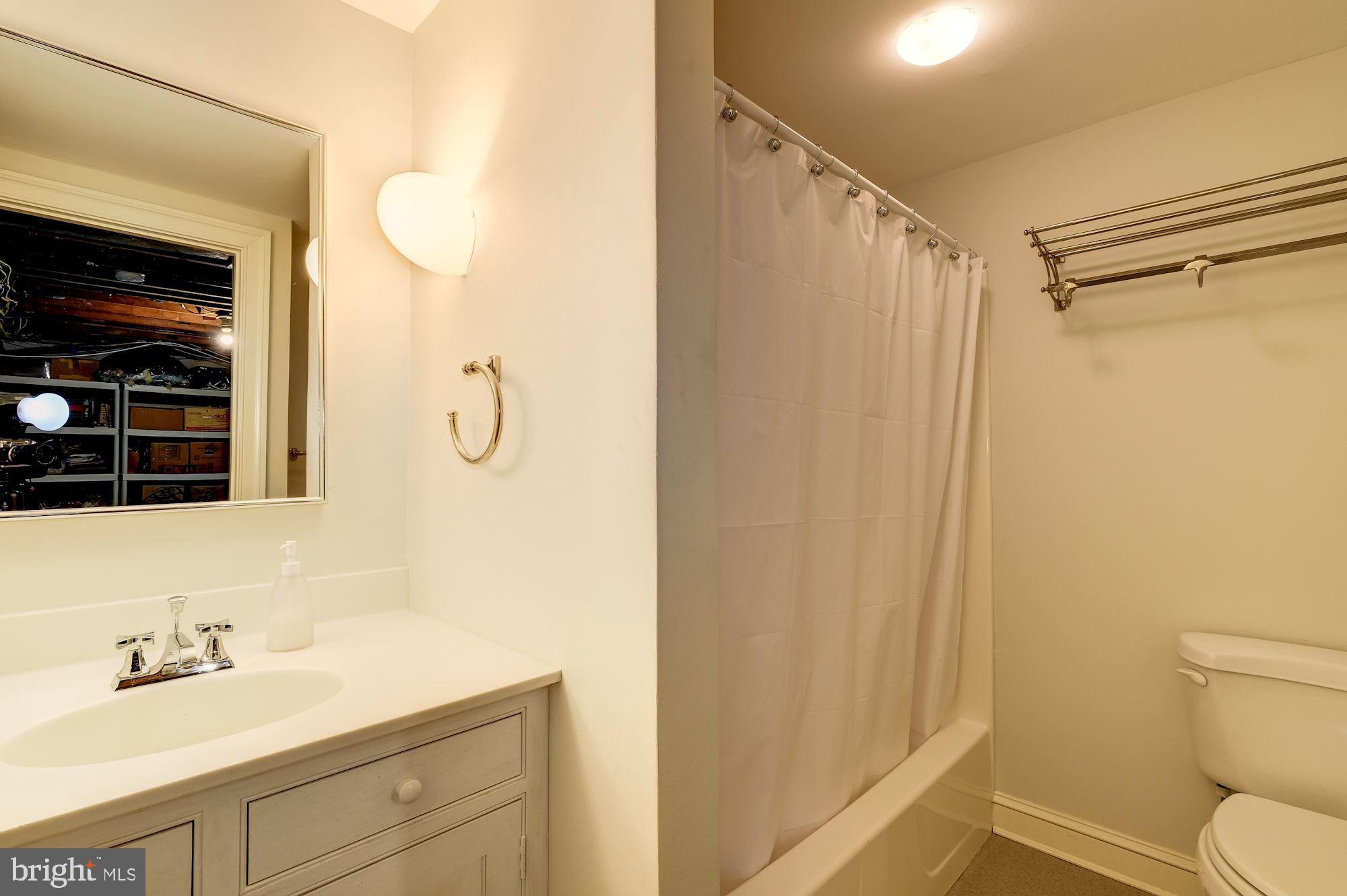 SHIRLEY WOODS - Residential