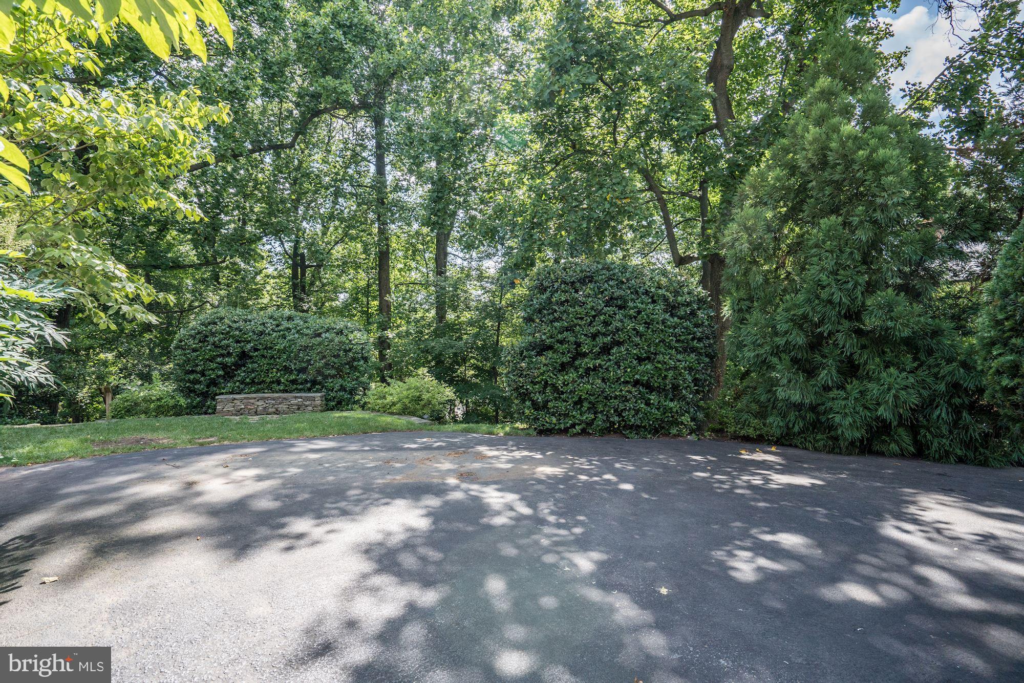 SHIRLEY WOODS - Residential