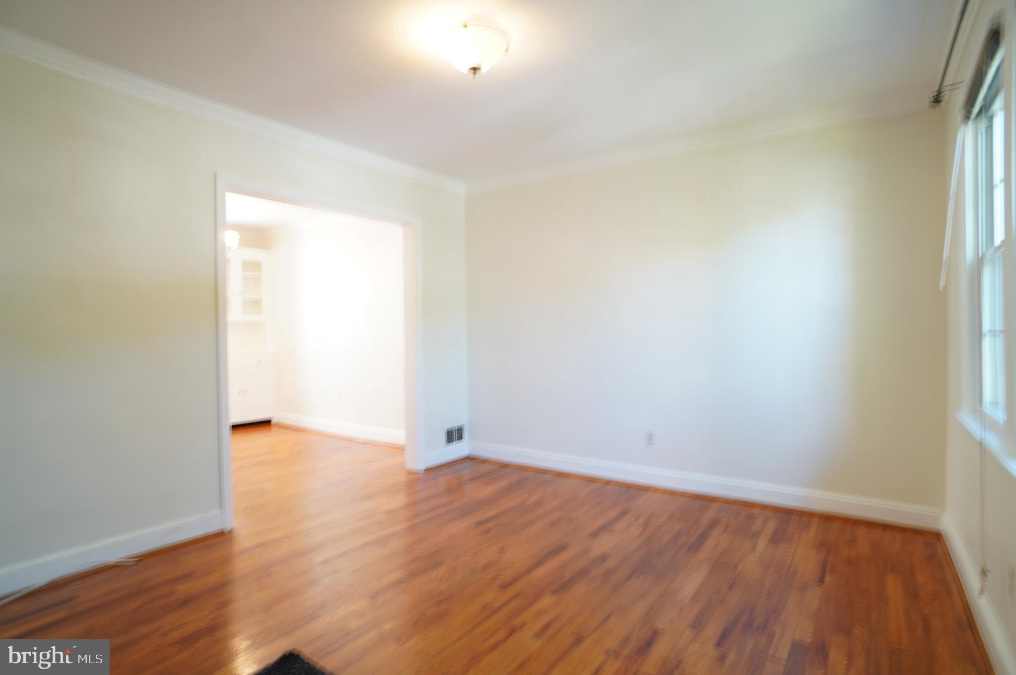 GLEBEWOOD - Residential Lease