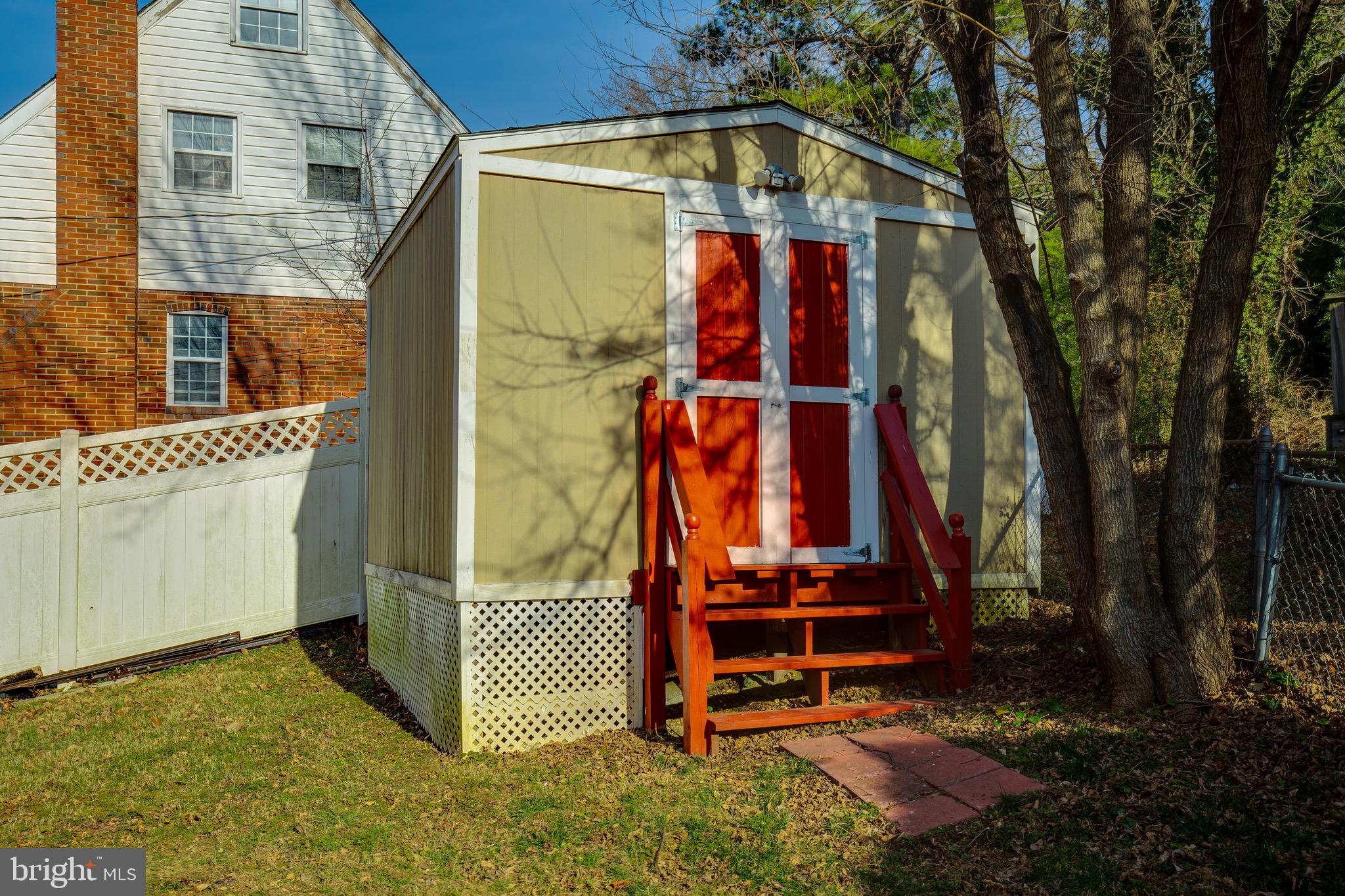 BROADVIEW - Residential