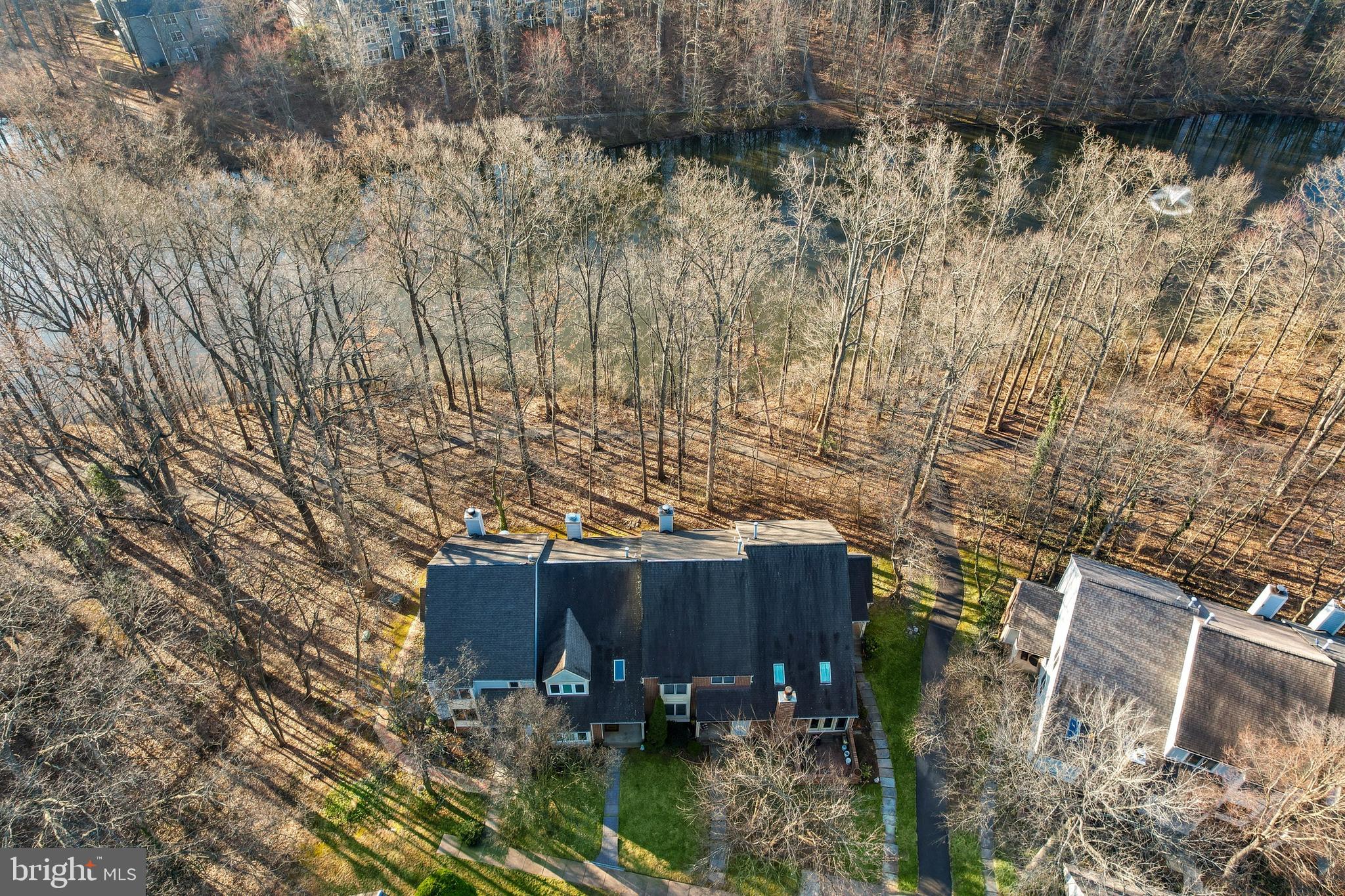 FAIR LAKES - Residential