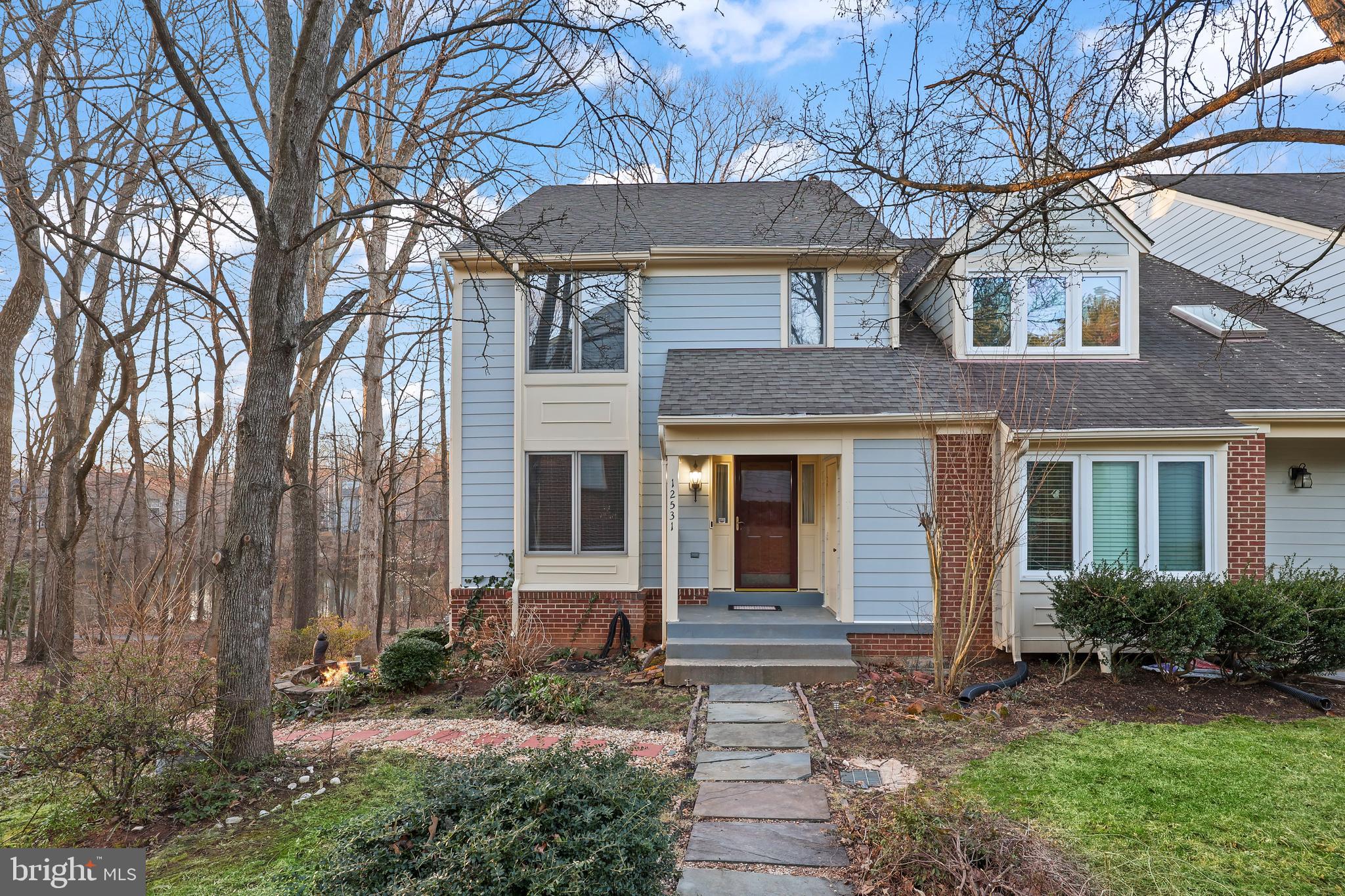 FAIR LAKES - Residential