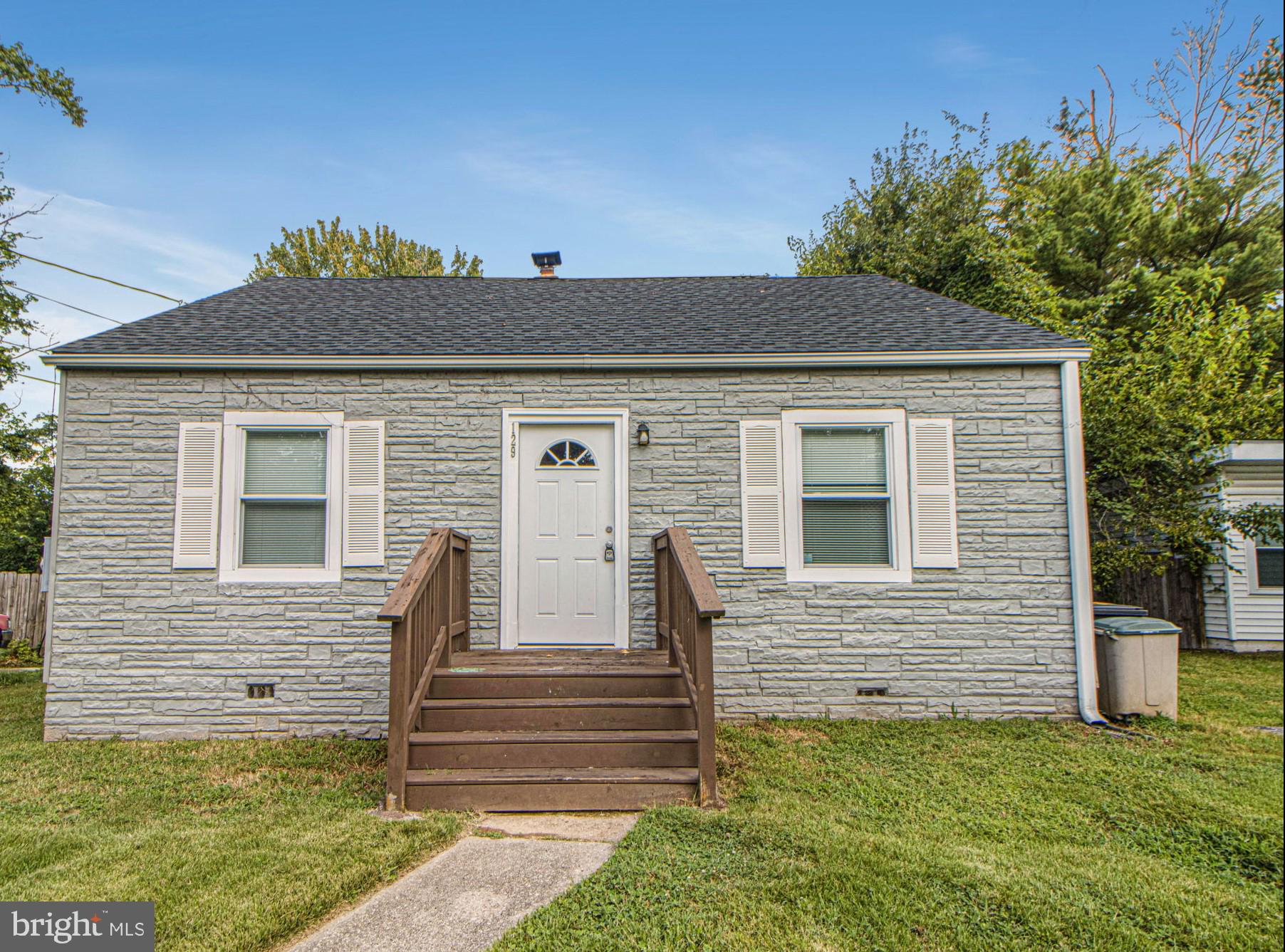 FOREST HEIGHTS - Residential