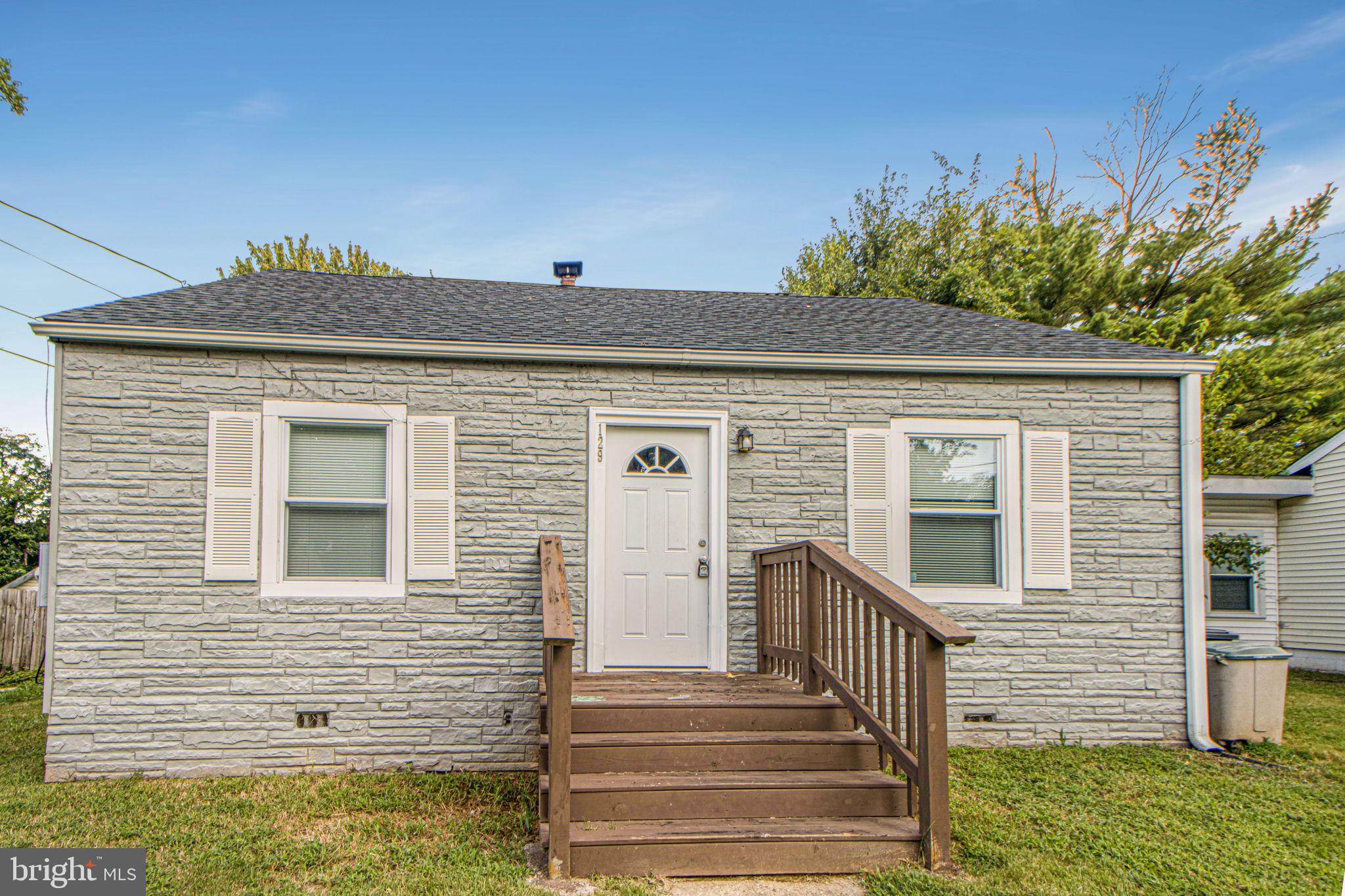 FOREST HEIGHTS - Residential