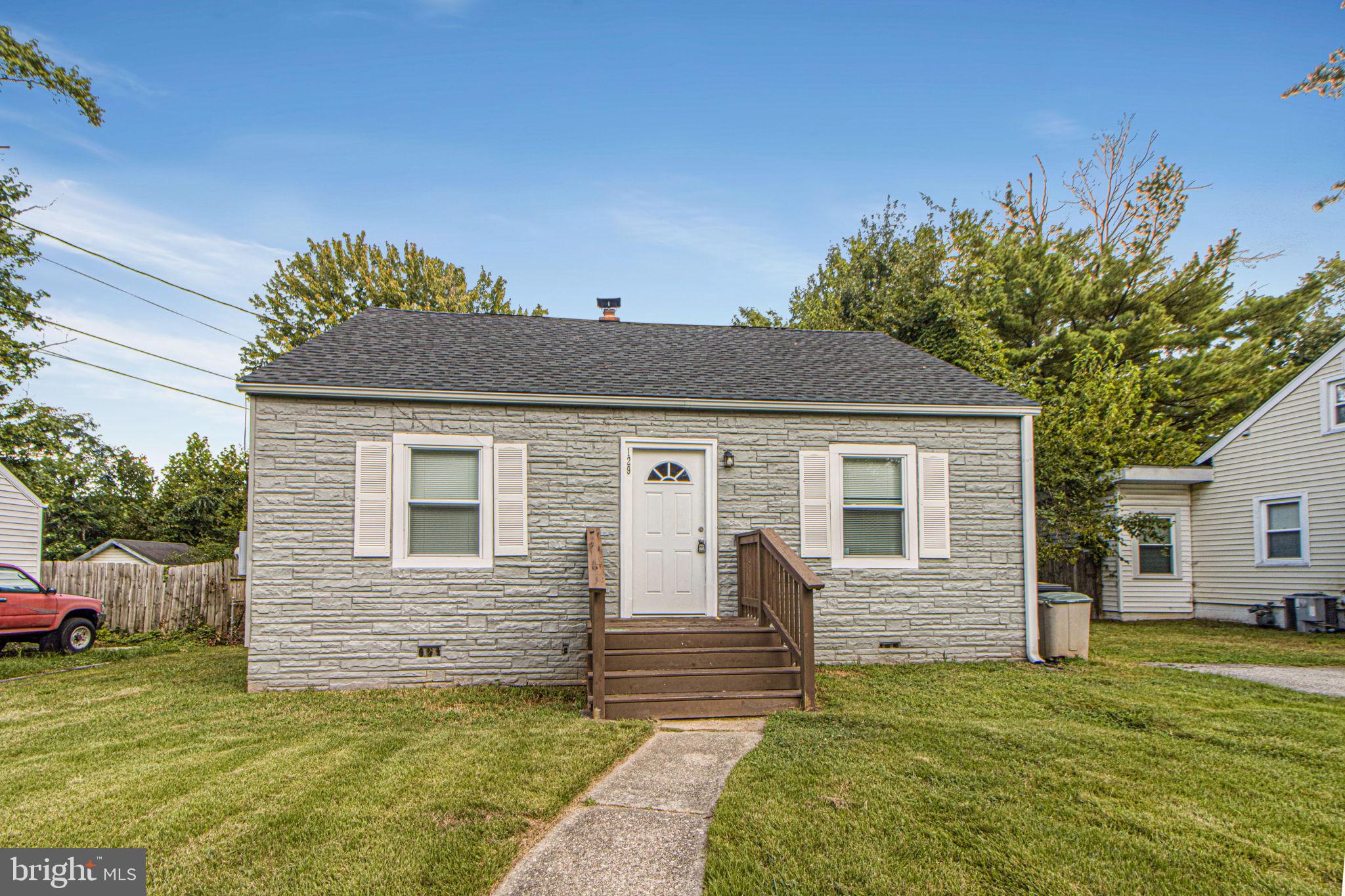 FOREST HEIGHTS - Residential