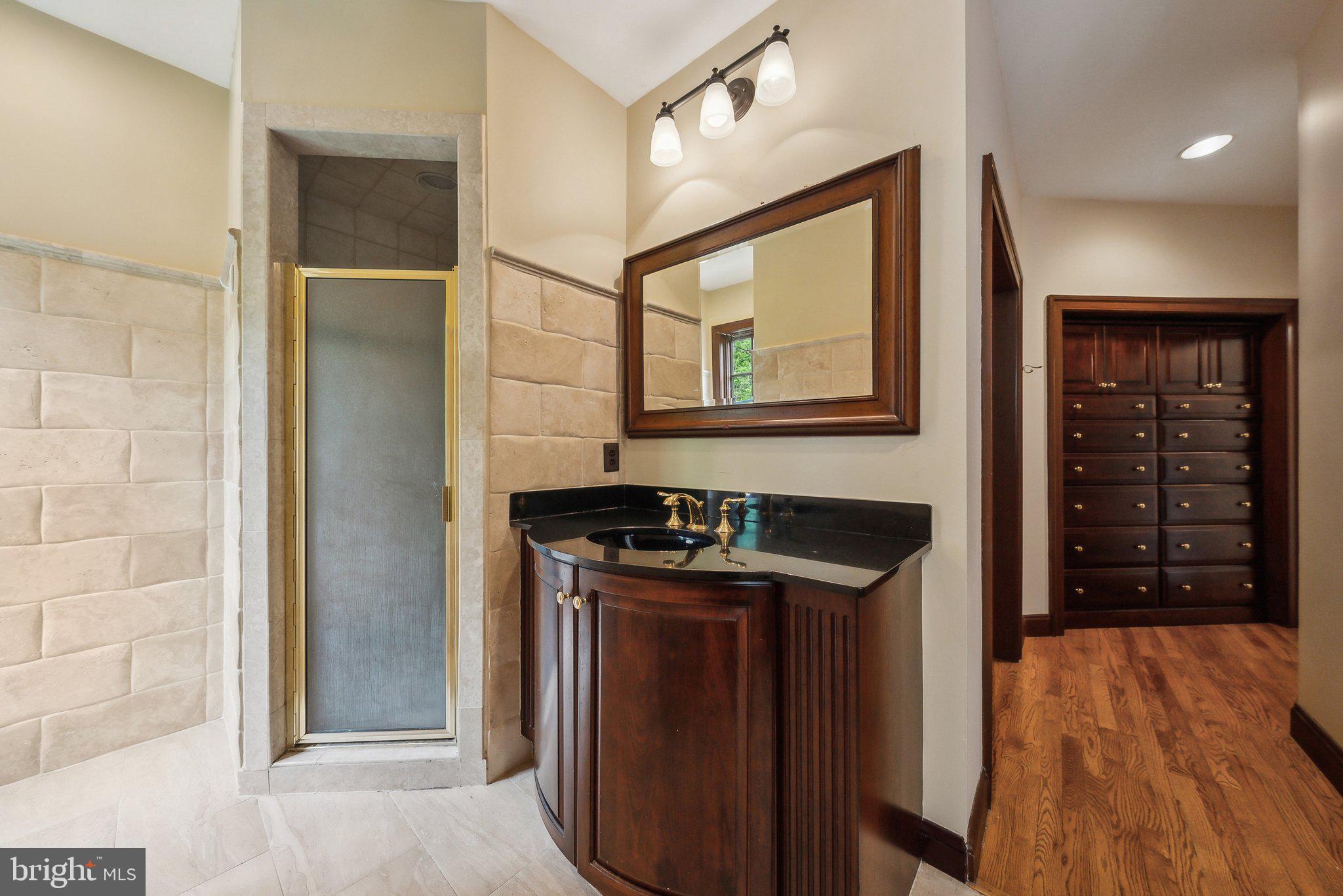 POTOMAC MANOR - Residential