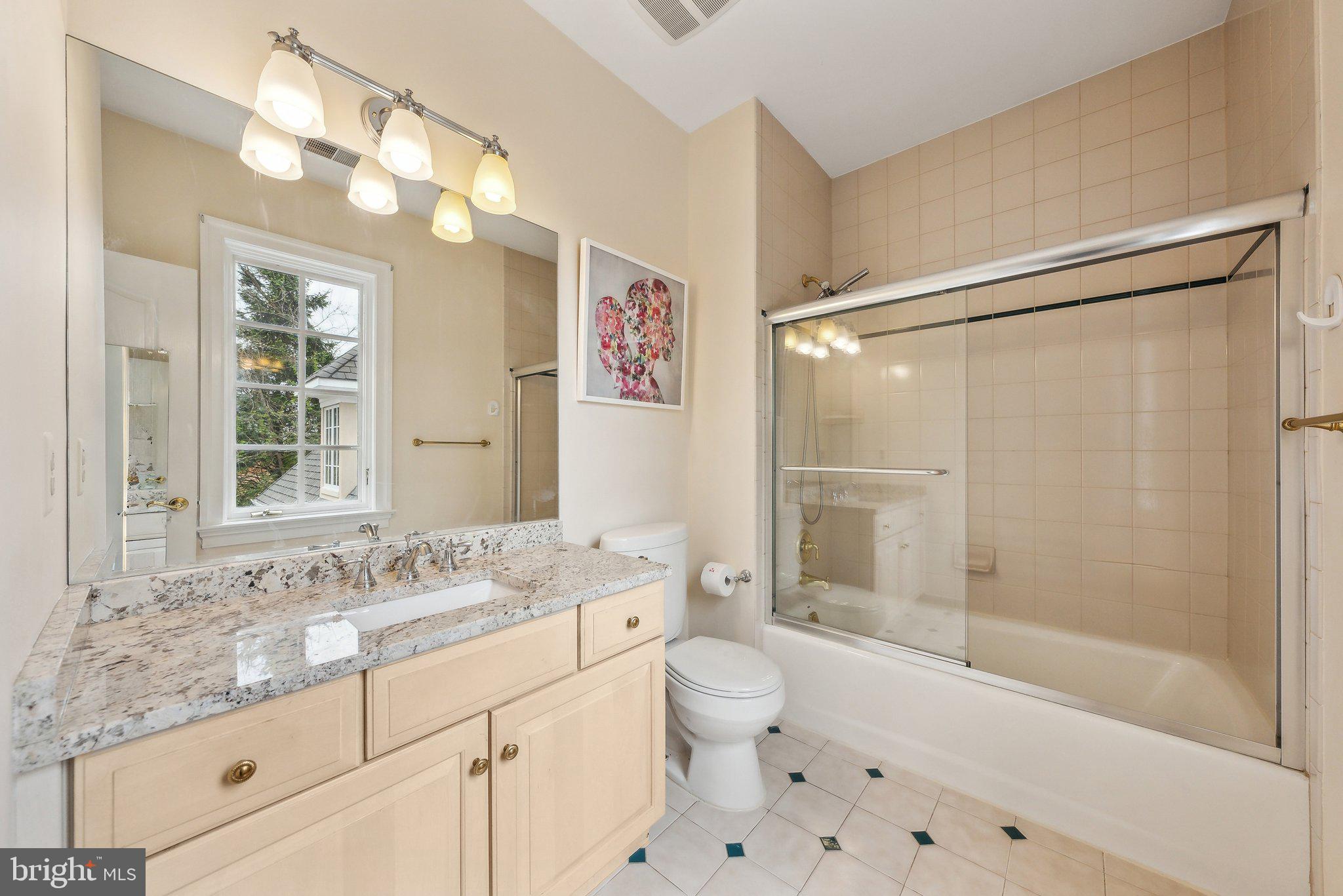 POTOMAC MANOR - Residential