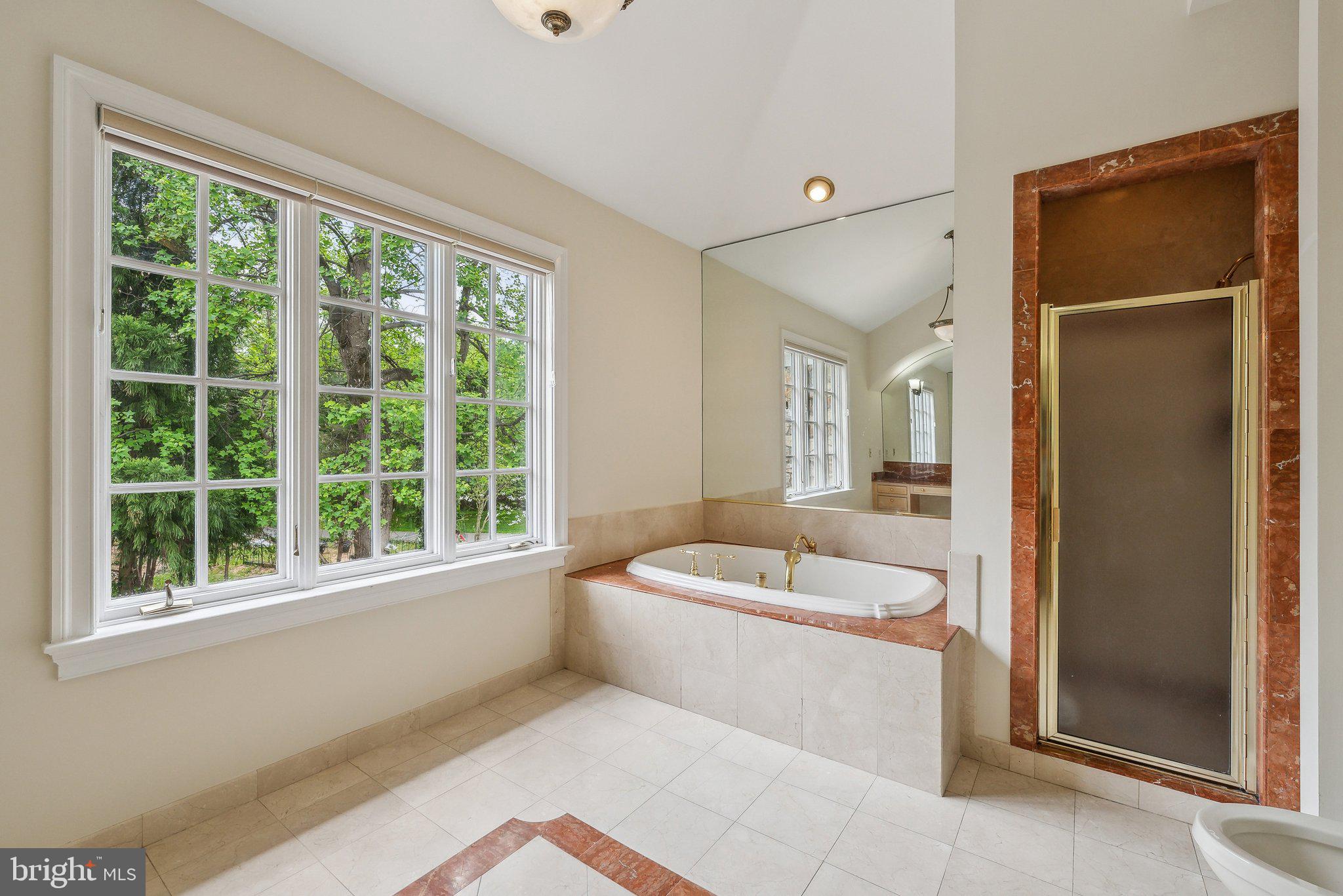 POTOMAC MANOR - Residential