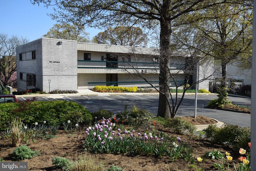 STANDOUT OFFICE SPACE is currently available at the venerable West Annapolis Professional Center situated within the creatively landscaped, three-building complex with more-than-ample, free, private parking. Space size...350 SF/$1,300/mo/2-3 professionals, priced on an annual basis, is inclusive...electric, heating, cooling, maintenance...as well as all amenities...large conference room, two bathrooms, and a welcoming, waiting area/self-serve coffee niche. Individualized communication services are the tenant's responsibility while supplemental office furnishings can be arranged. On-site management, private 24/7 keyed-access-only, bring assurances to a quiet, well-appointed professional work environment.

The West Annapolis community has an upbeat cultural presence characterized by coffee, juice and bagel take-out/sit-down venues as well as several dining establishments known for their creative menu selections. Antiques and arts-and-craft shops are nestled among the basic service providers...health care, pharmacy, financial and the locally-owned grocery legacy...Graul's. 

Located just off Highway 50 across from the USNA Stadium, the West Annapolis community offers immediate accessibility and plentiful street parking.