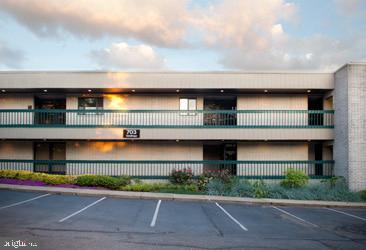 WEST ANNAPOLIS PROFESSIONAL CENTER - Commercial Lease