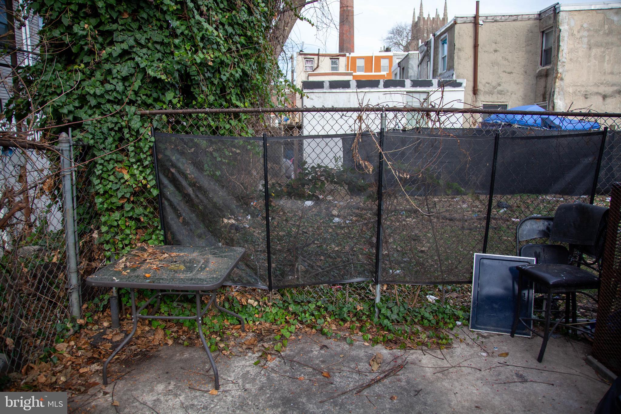 WEST KENSINGTON - Residential