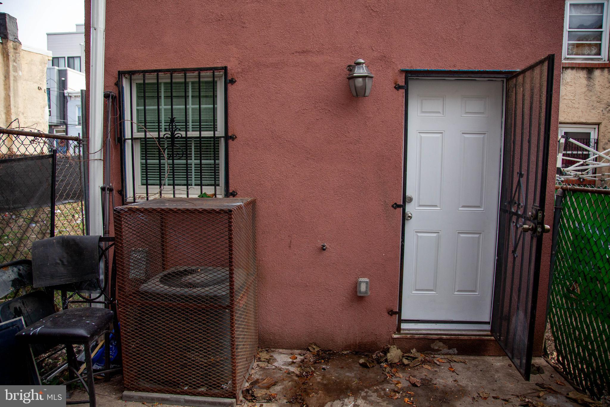 WEST KENSINGTON - Residential