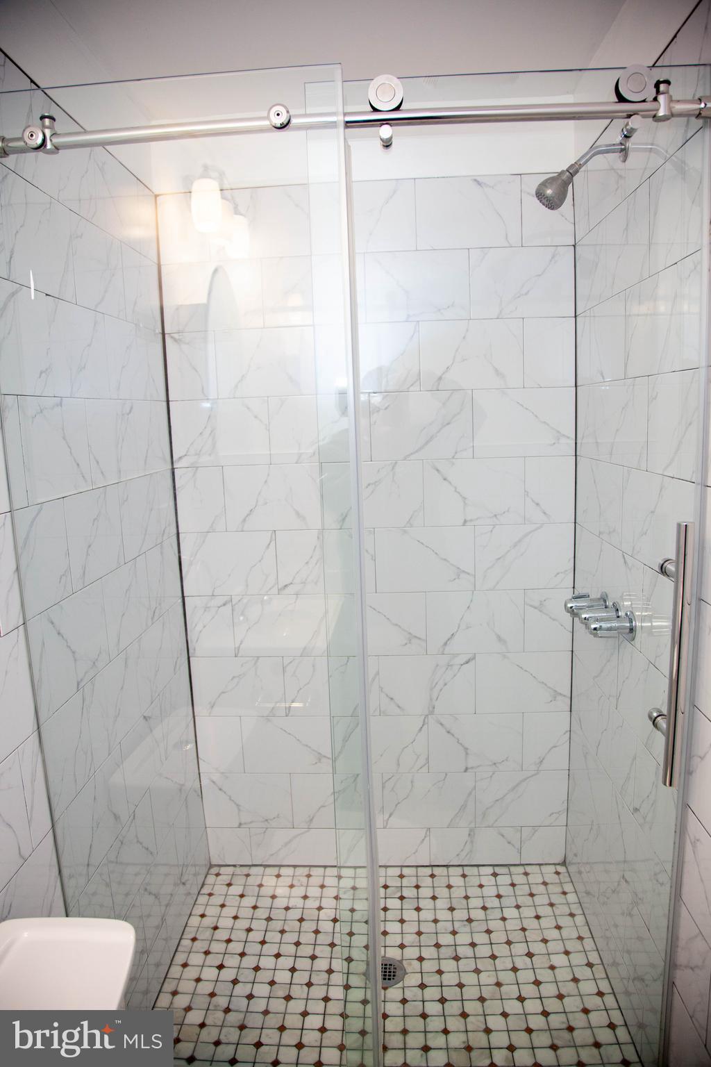 WEST KENSINGTON - Residential