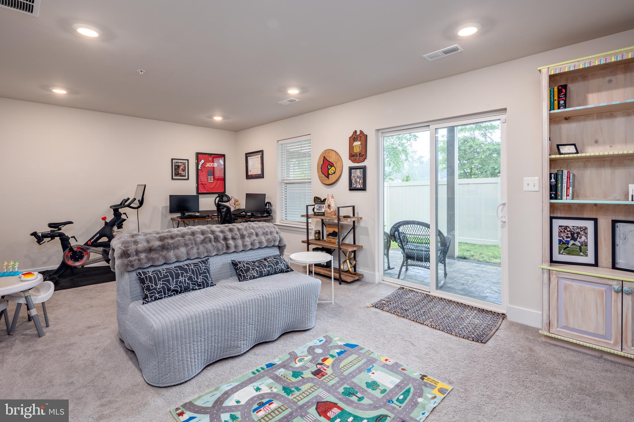 TANYARD SHORES - Residential