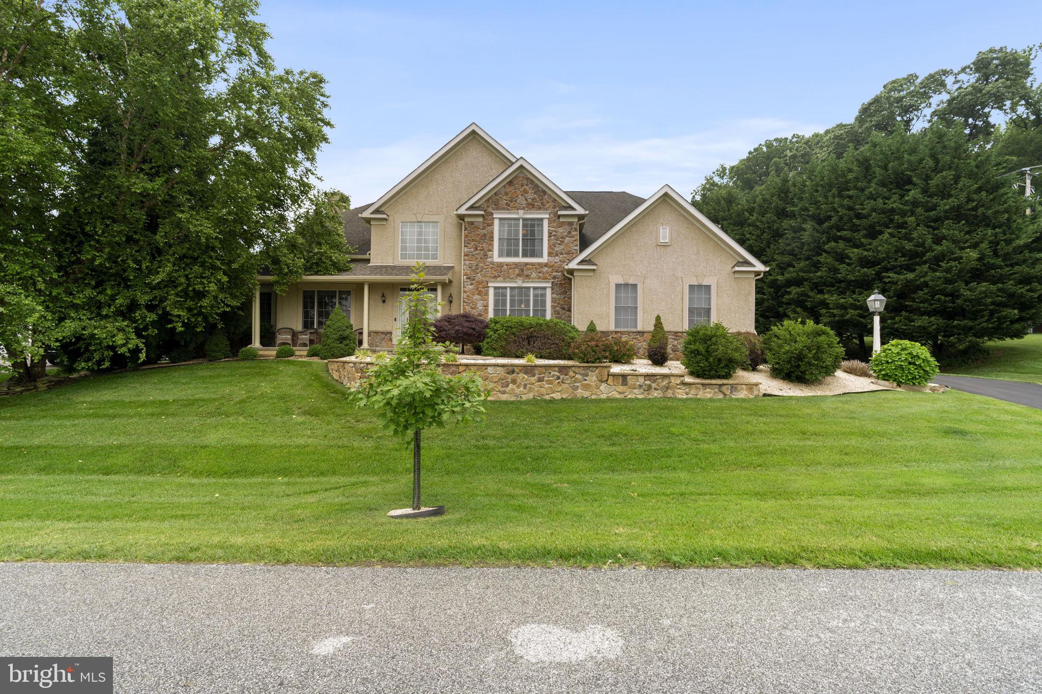 2 WINDSOR COURT