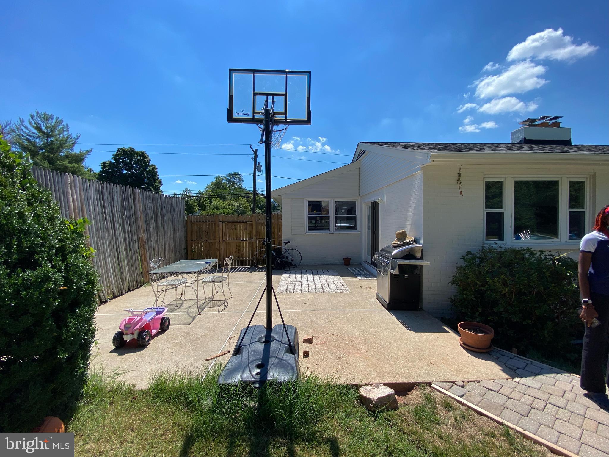 MEADOWOOD - Residential