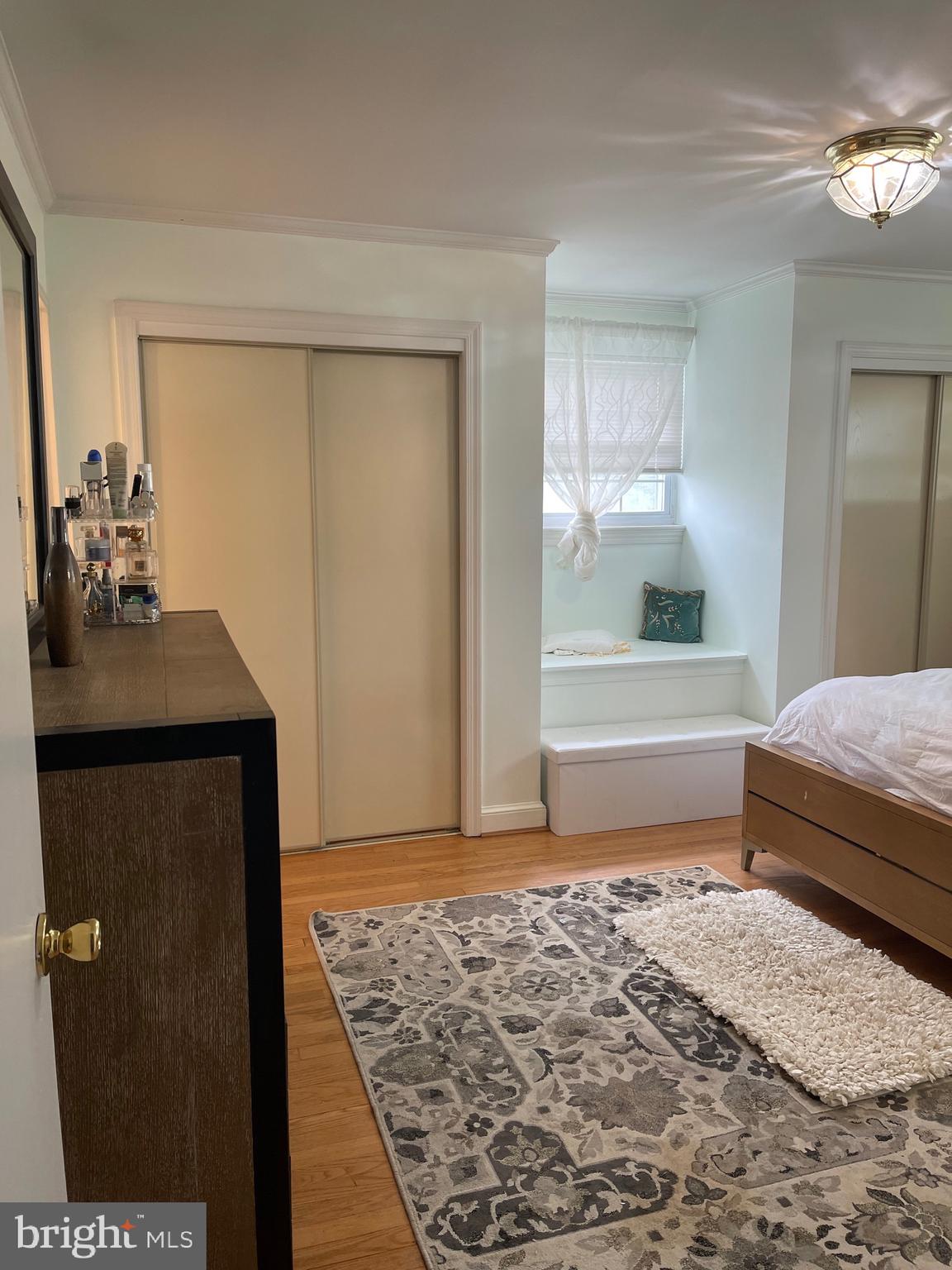 MEADOWOOD - Residential