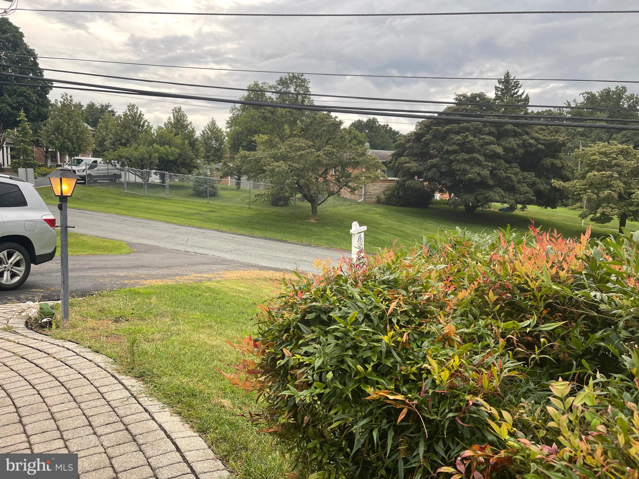 MEADOWOOD - Residential