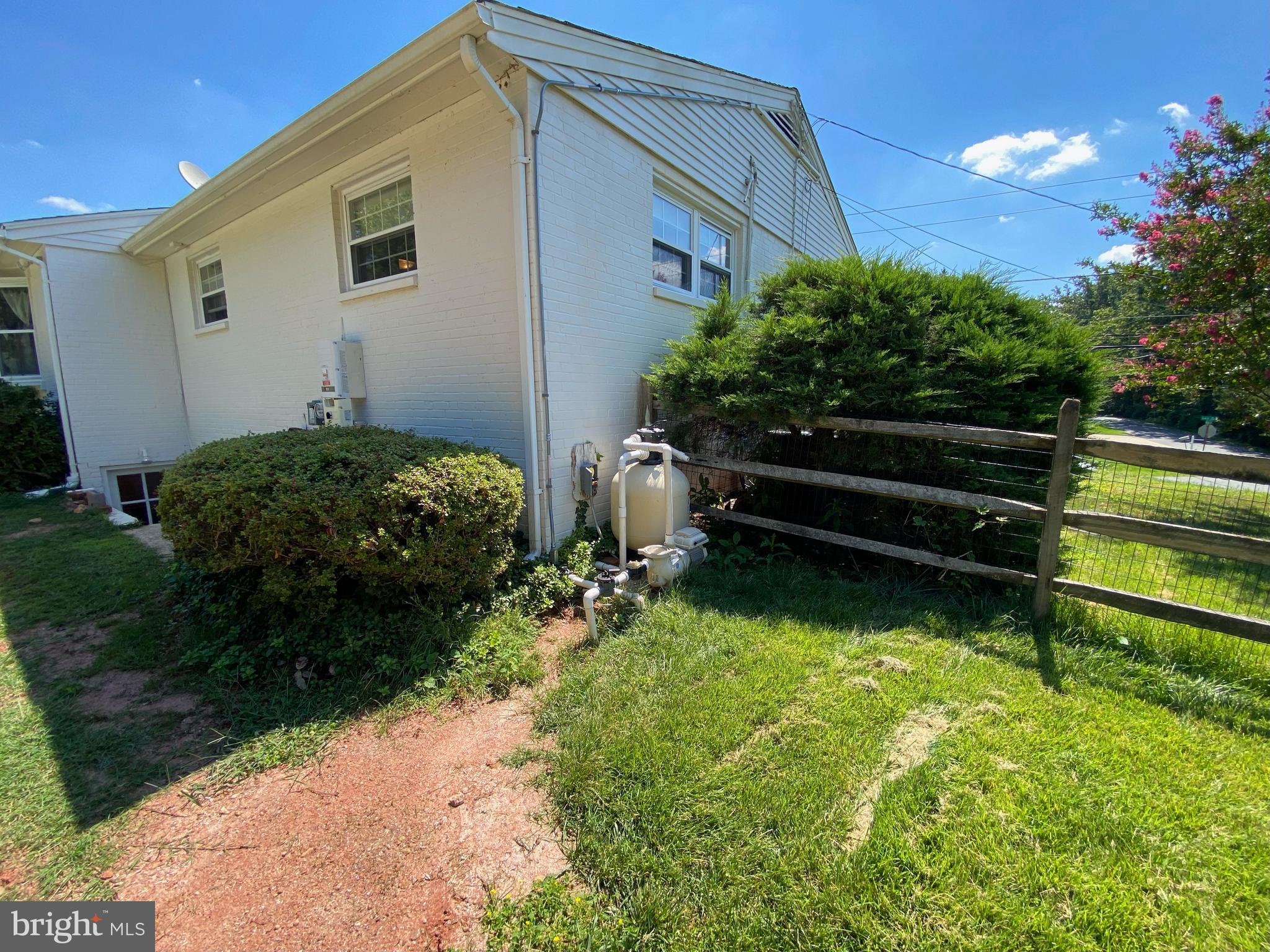 MEADOWOOD - Residential