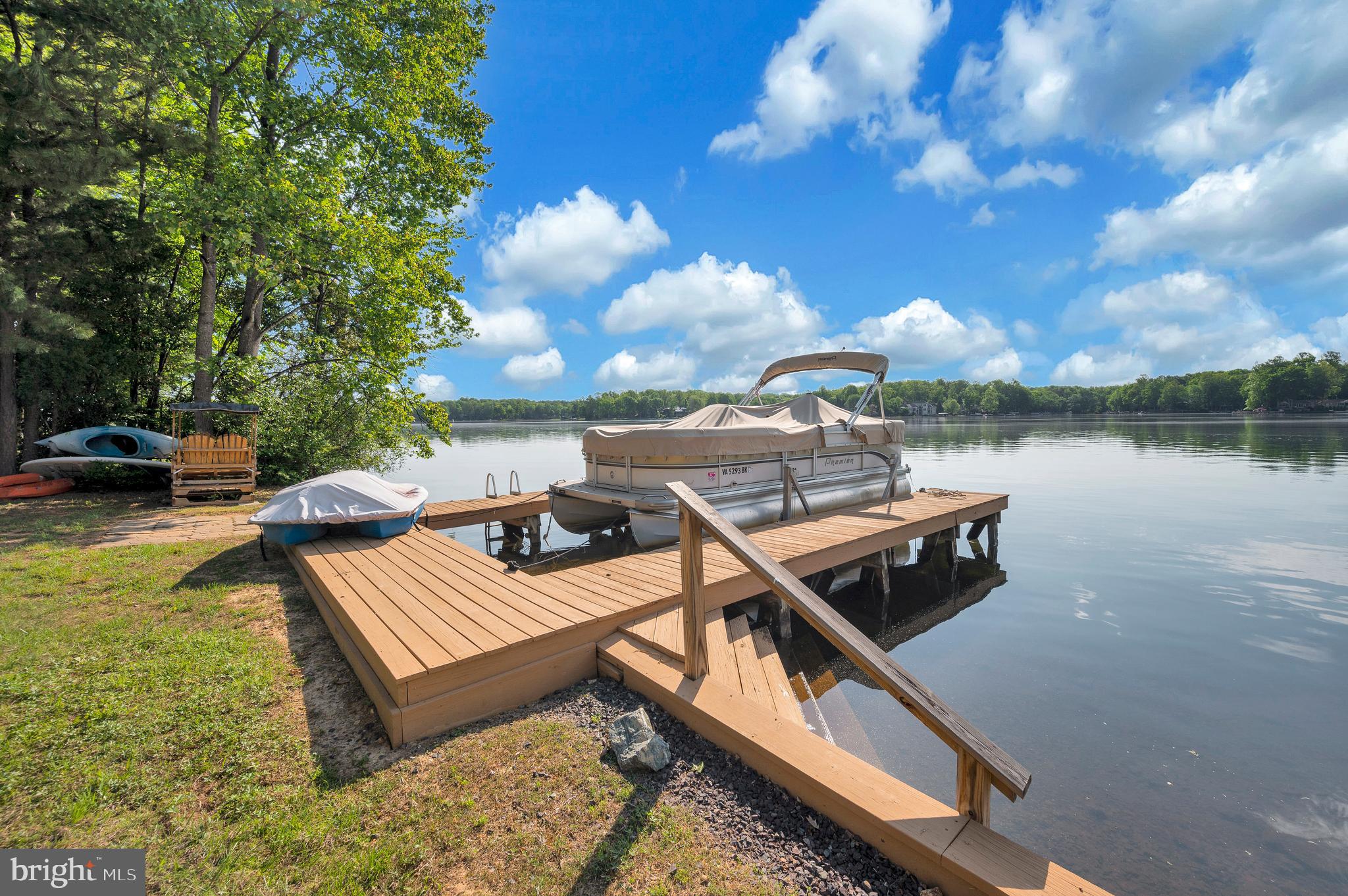 LAKE OF THE WOODS - Residential