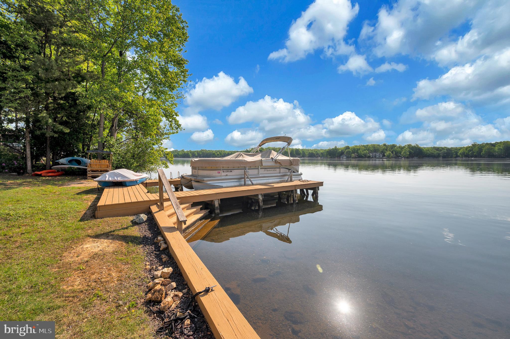 LAKE OF THE WOODS - Residential