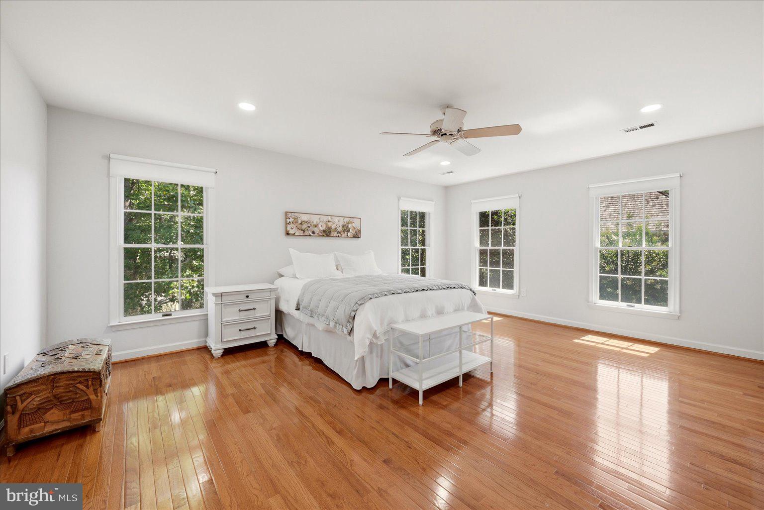 8814 SURREY COURT