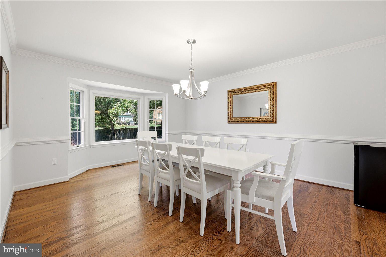 8814 SURREY COURT