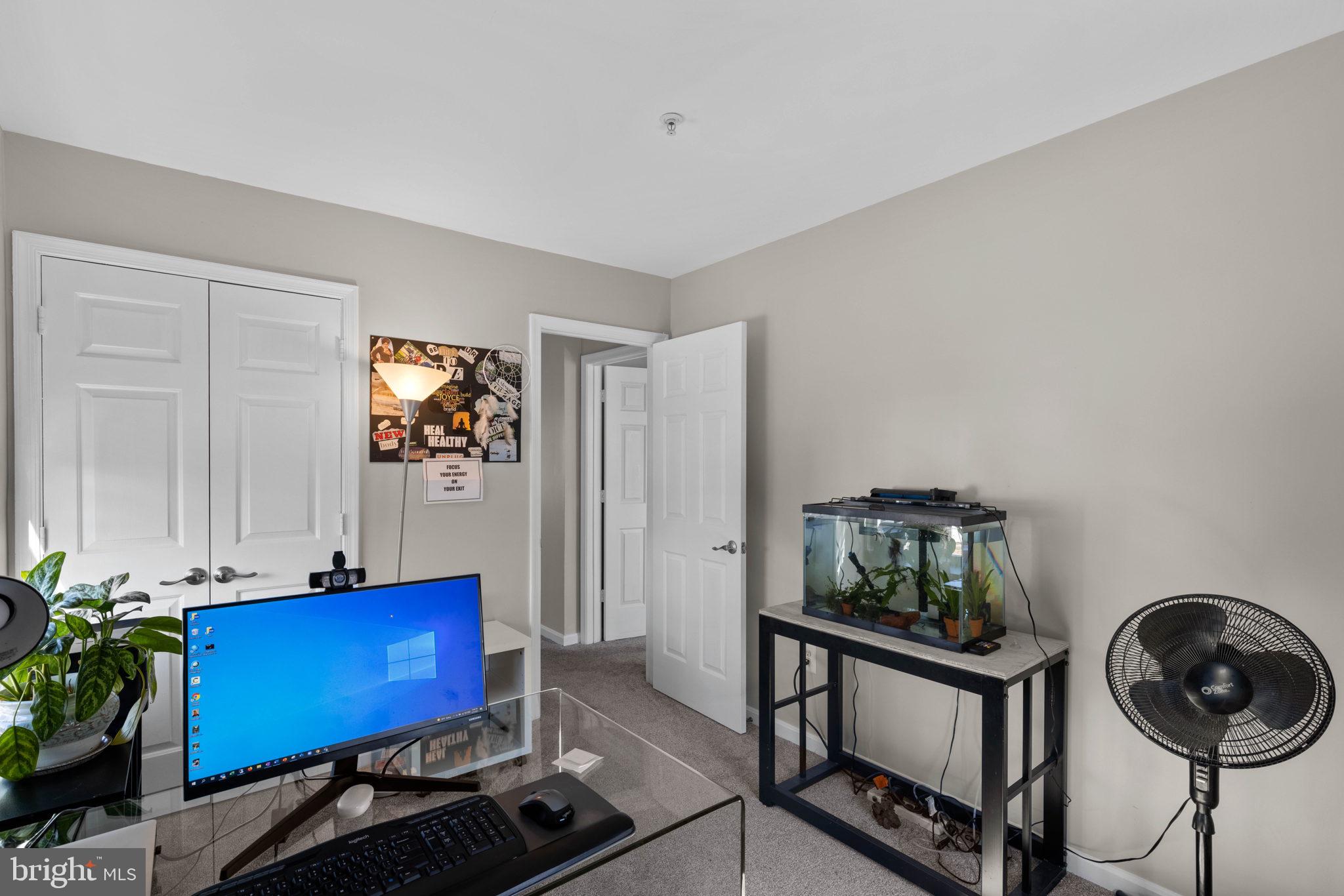 APPLEGATE CONDO - Residential