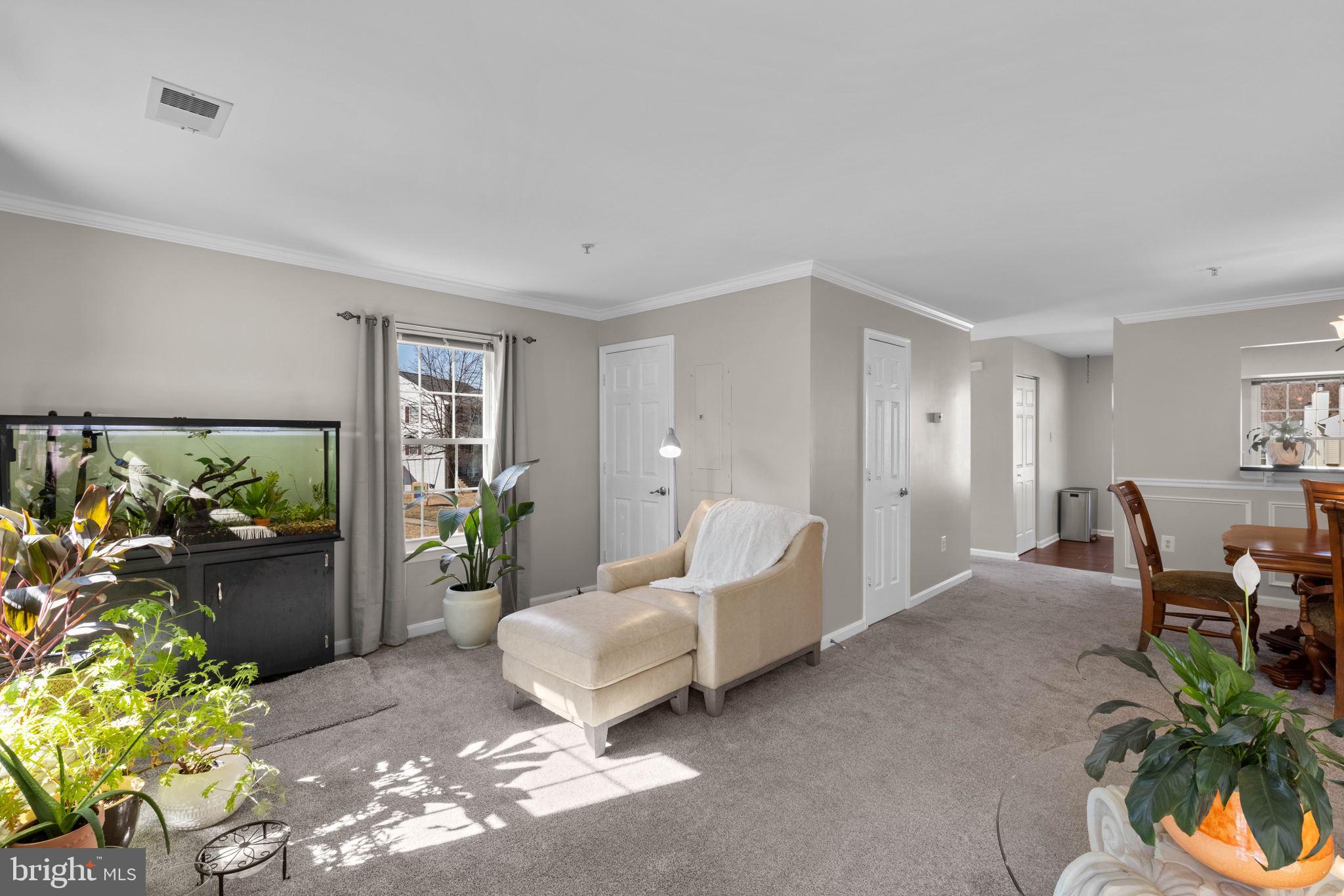 APPLEGATE CONDO - Residential