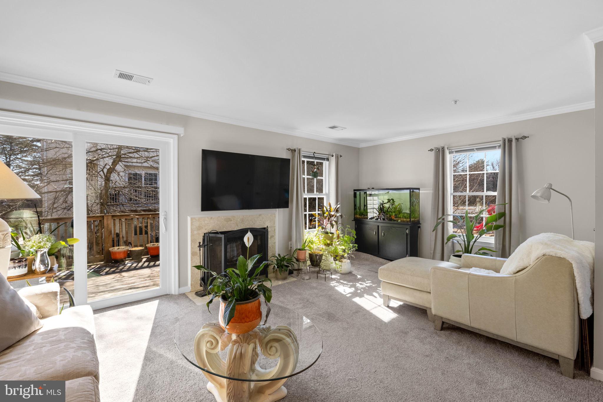 APPLEGATE CONDO - Residential