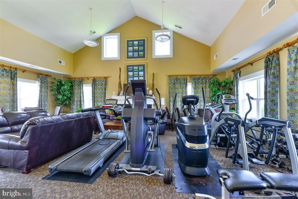 DECATUR FARM - Residential