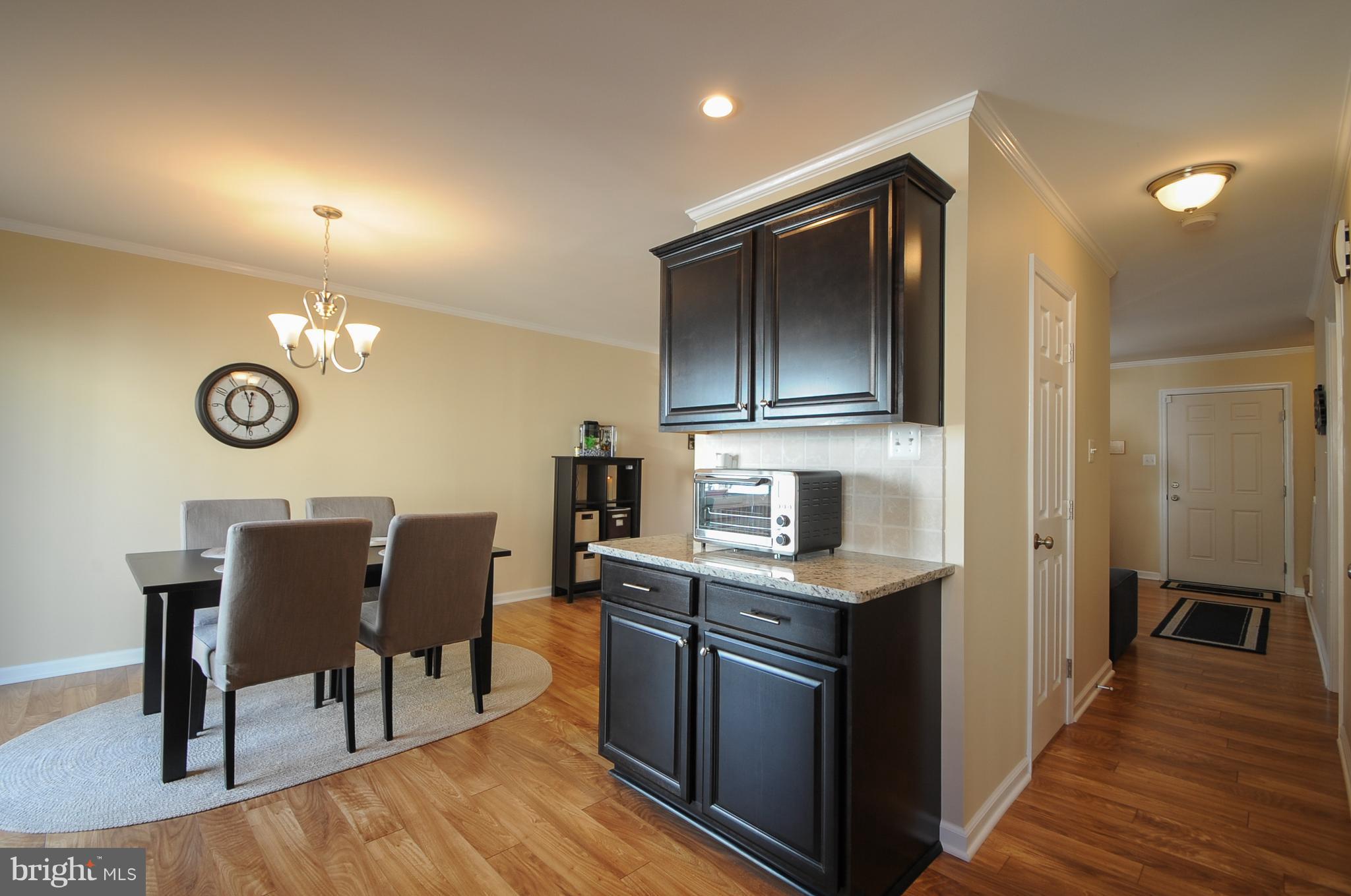 SUNNINGDALE MEADOWS - Residential