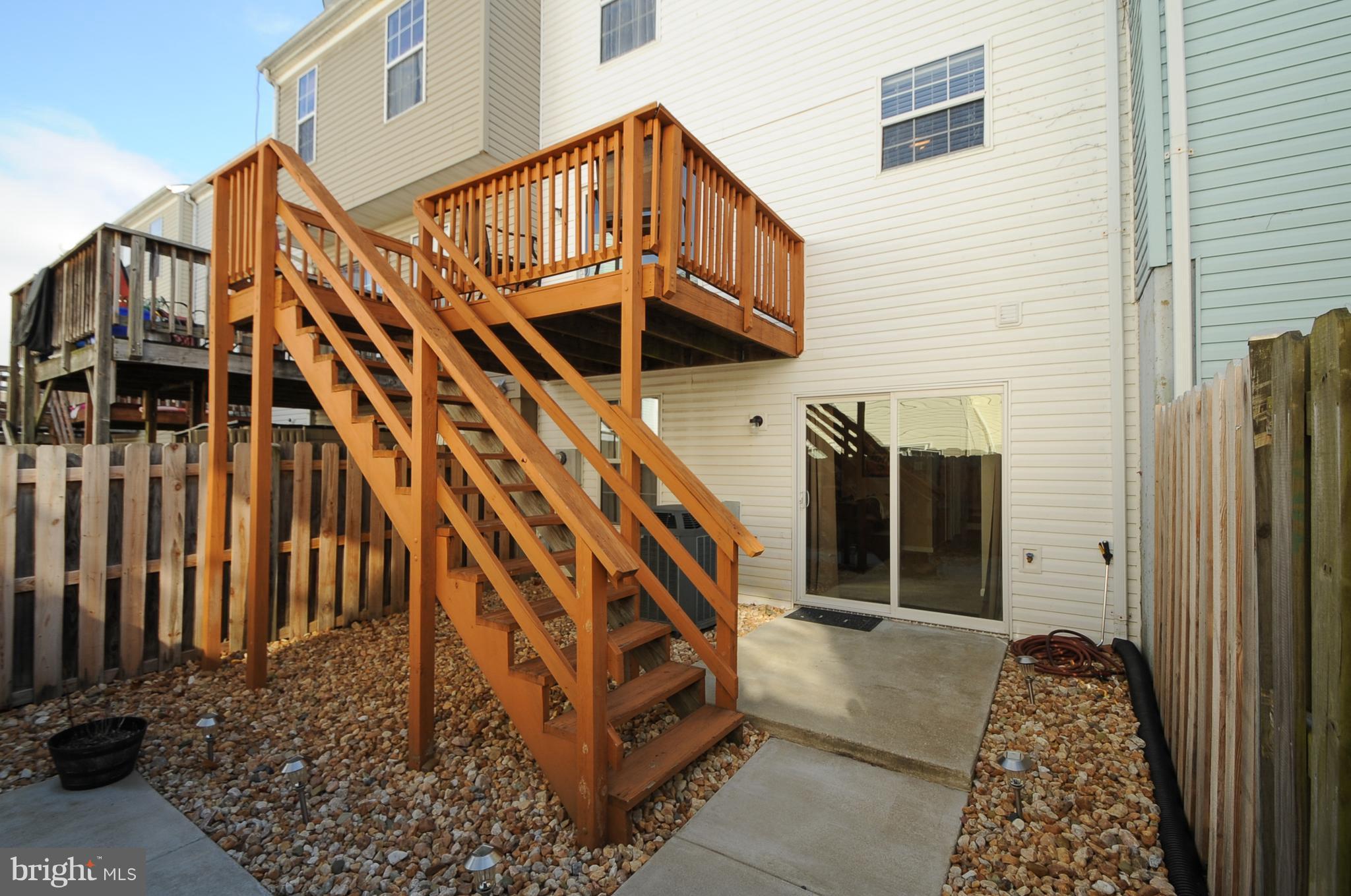 SUNNINGDALE MEADOWS - Residential