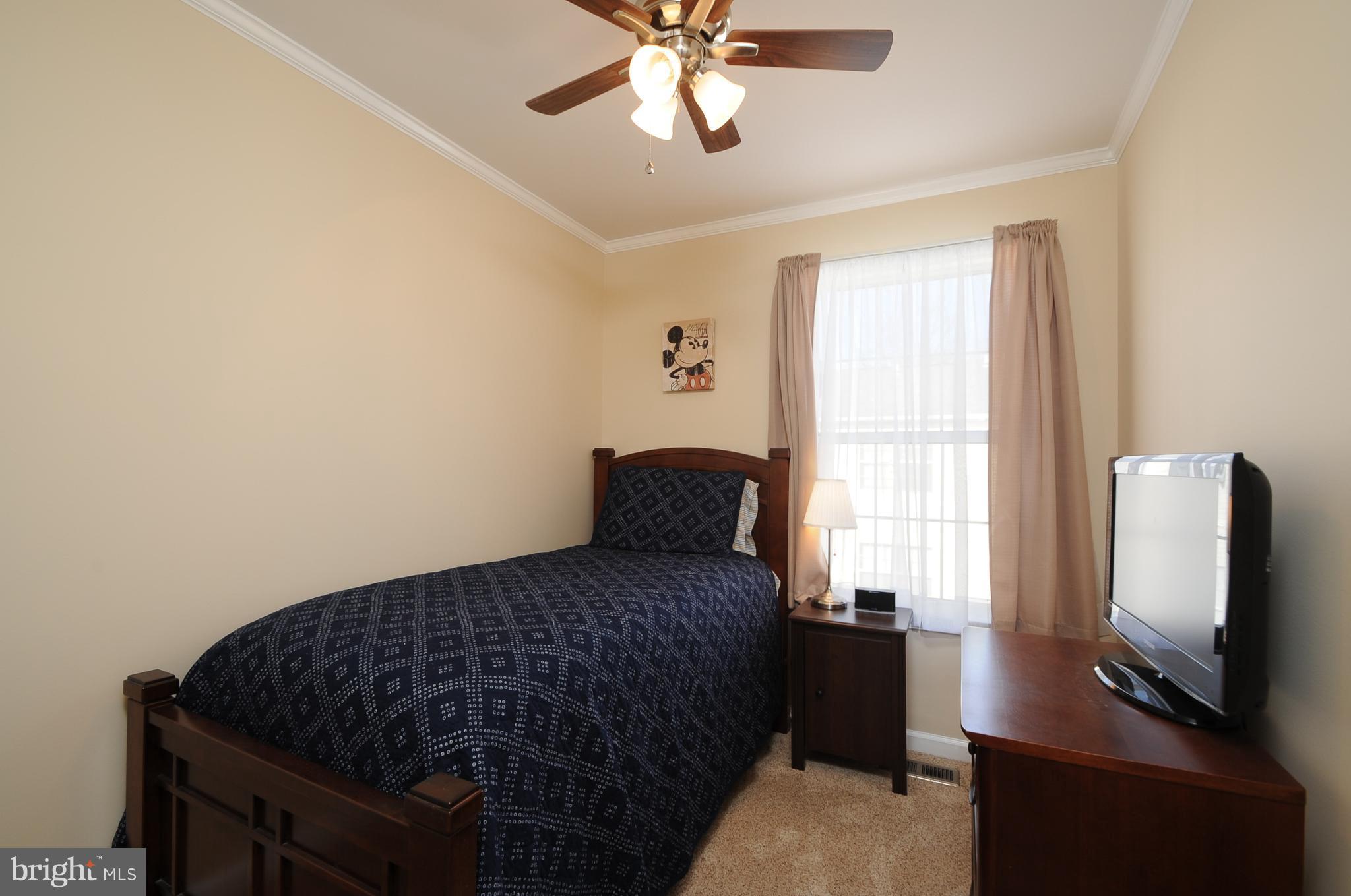 SUNNINGDALE MEADOWS - Residential