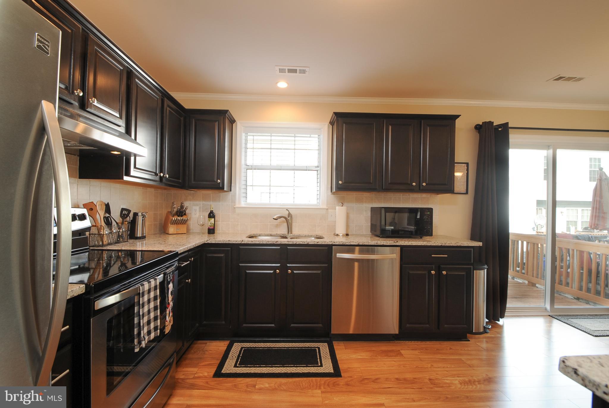 SUNNINGDALE MEADOWS - Residential