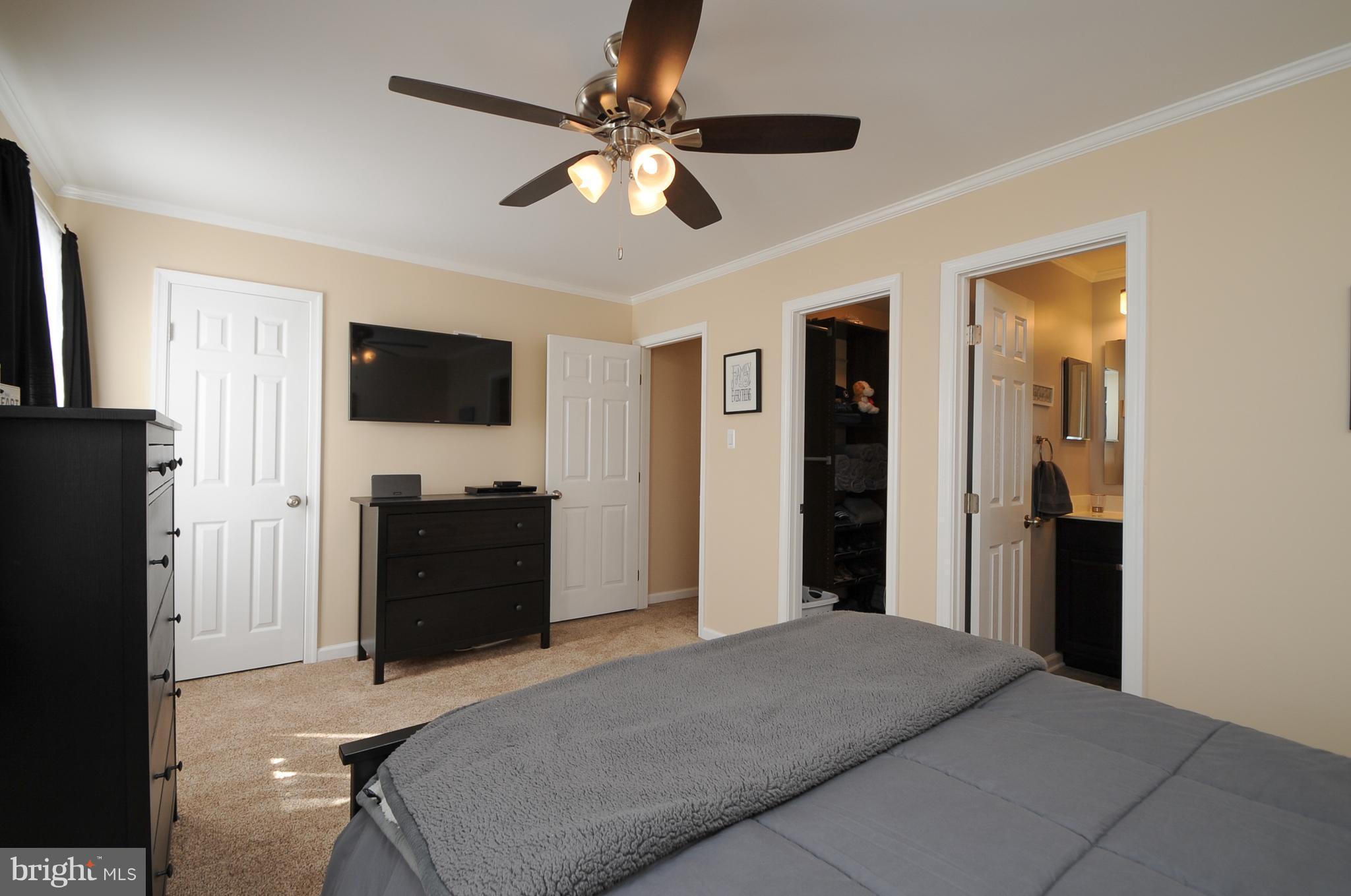 SUNNINGDALE MEADOWS - Residential