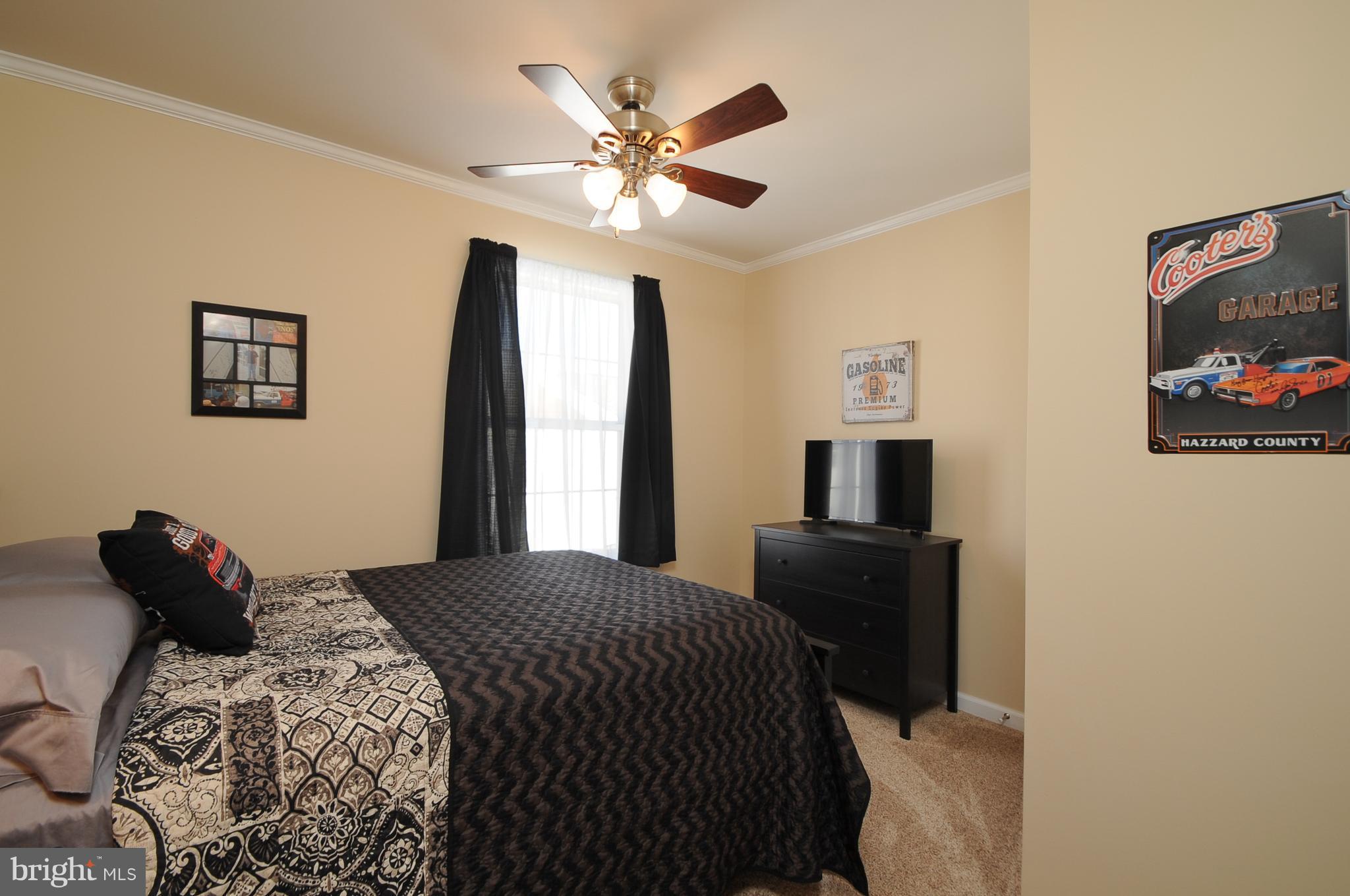 SUNNINGDALE MEADOWS - Residential