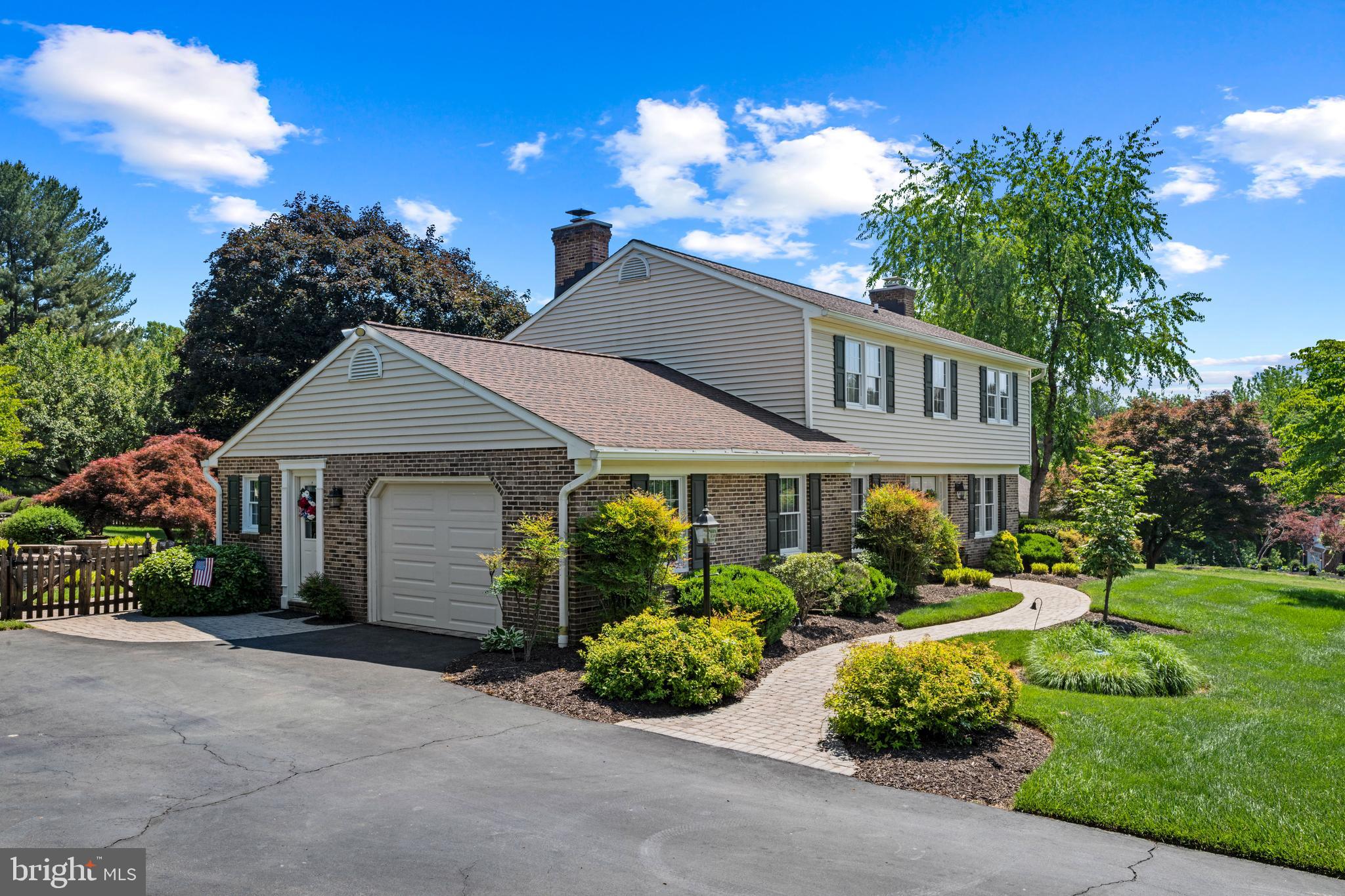 3105 CLEARFIELD COURT